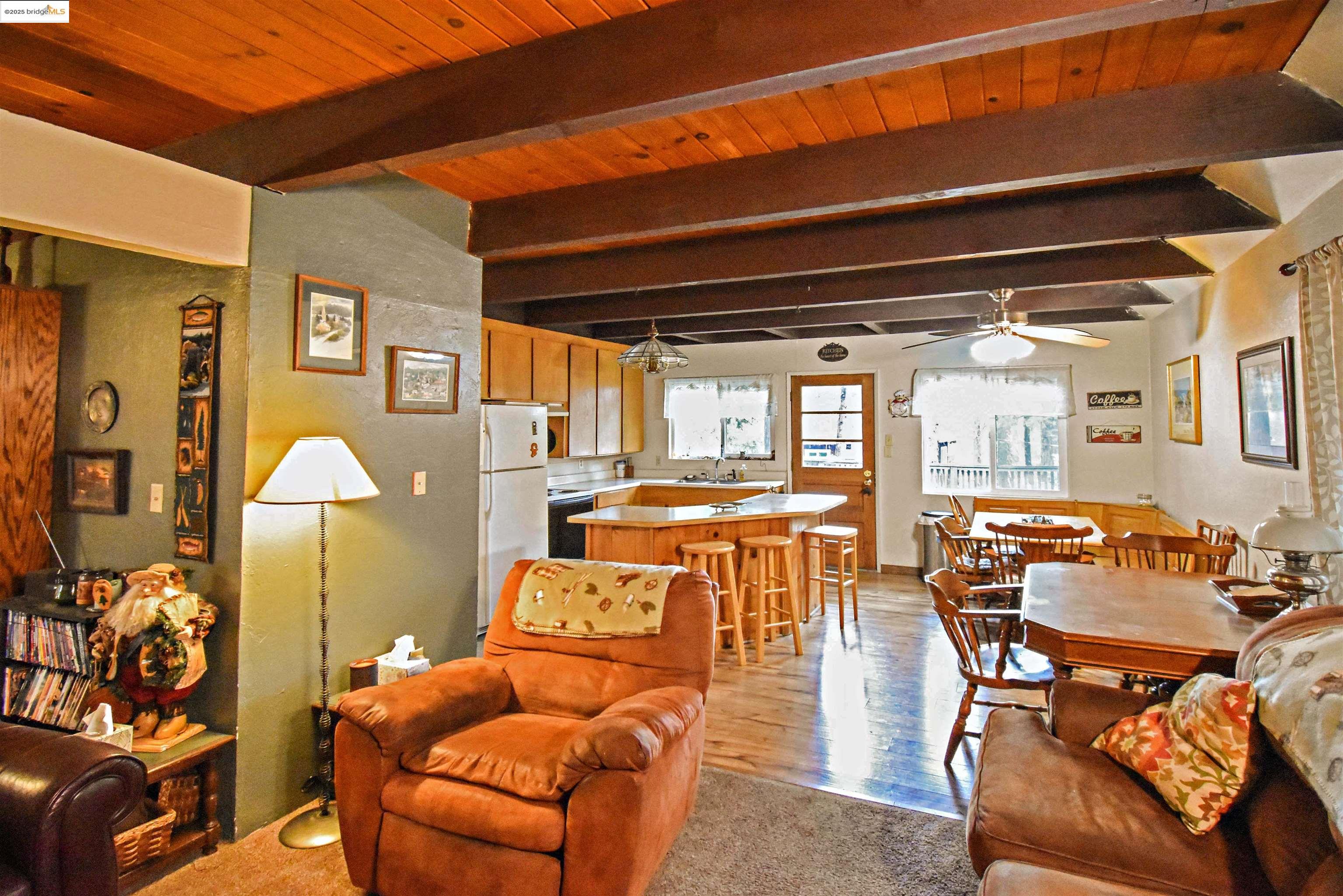 Detail Gallery Image 8 of 27 For 21996 Sunrise Dr, Mi Wuk Village,  CA 95346 - 2 Beds | 1 Baths