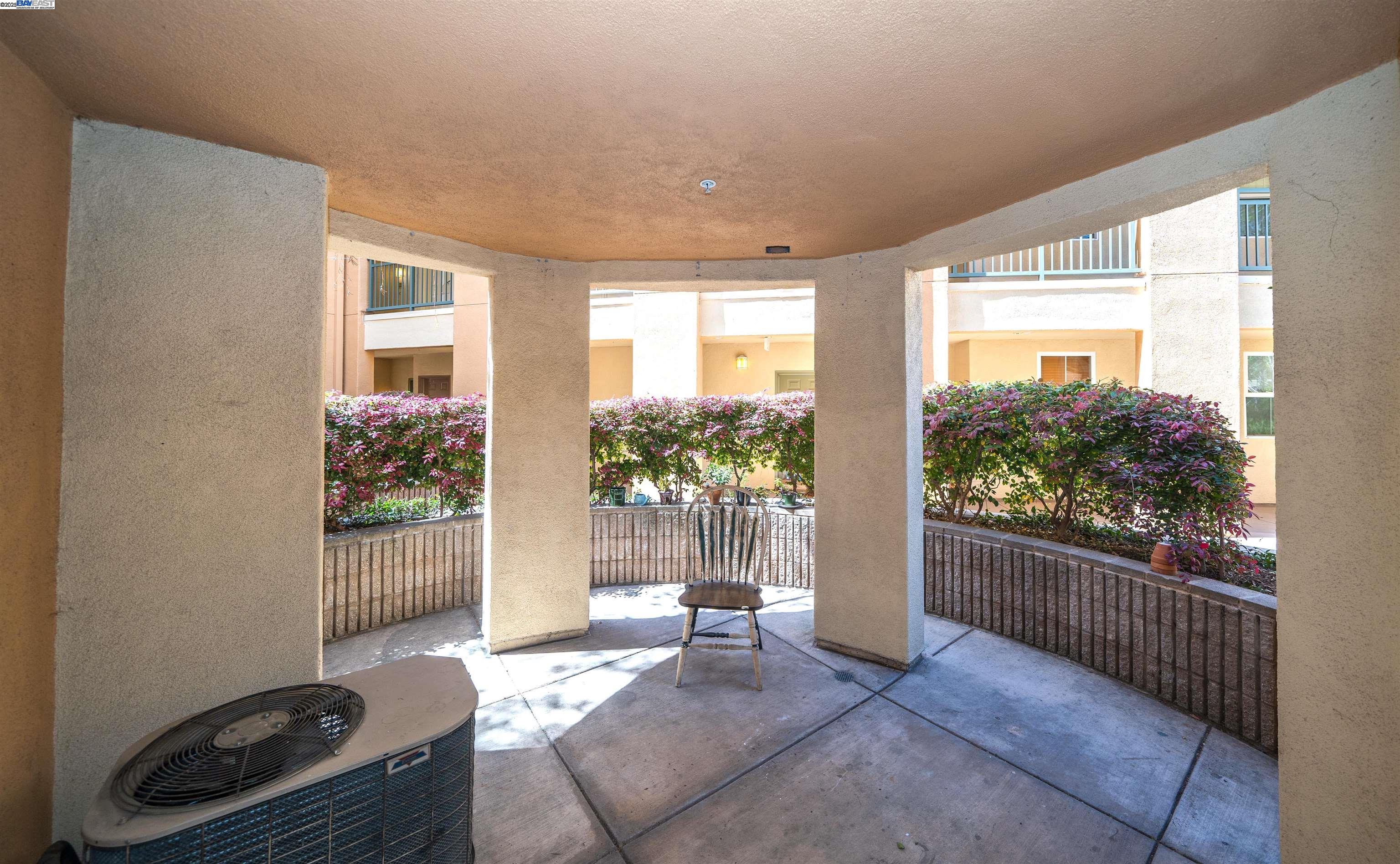 Detail Gallery Image 13 of 28 For 1310 Saddle Rack Street #248,  San Jose,  CA 95126 - 3 Beds | 2 Baths
