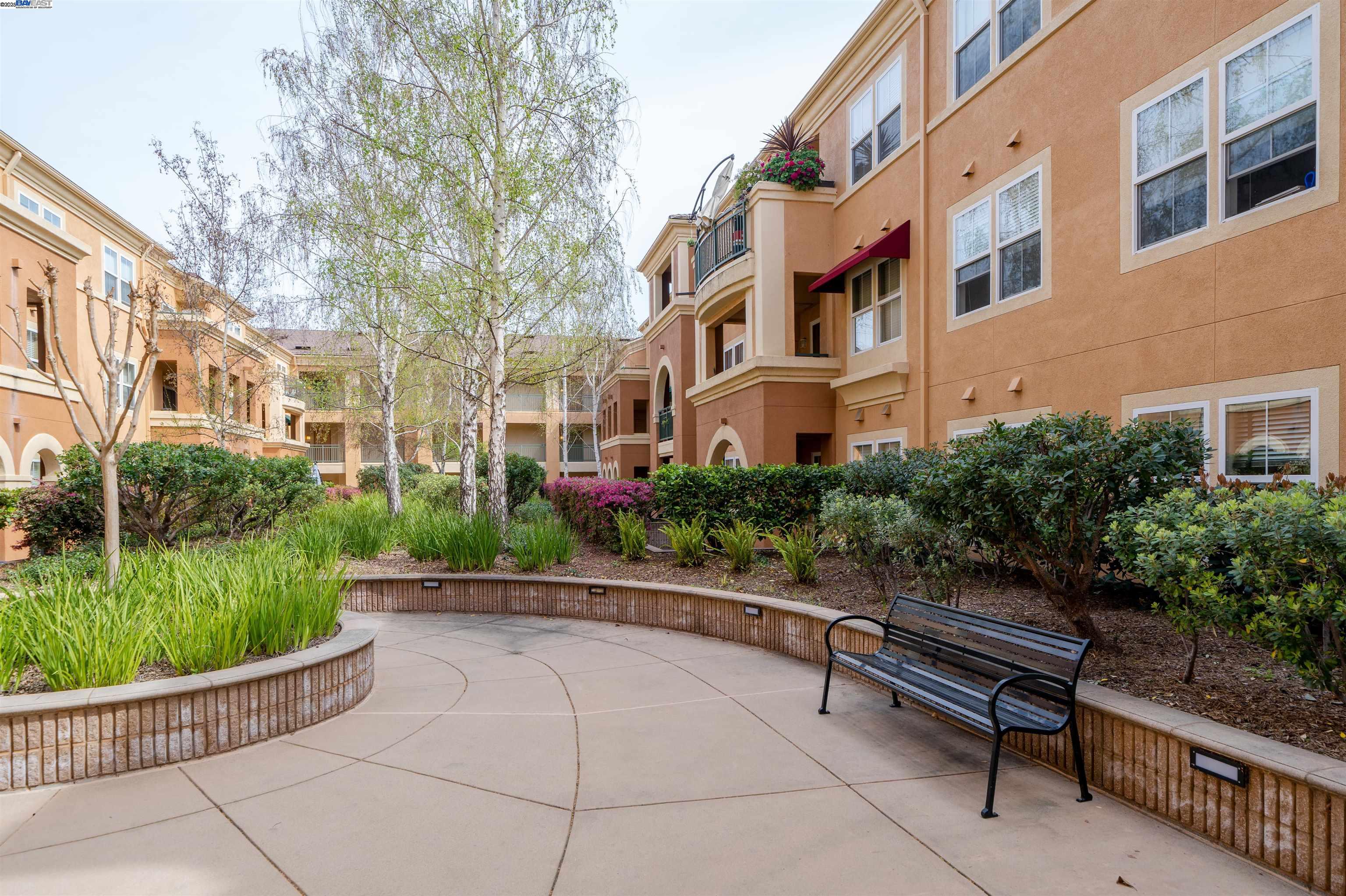 Detail Gallery Image 15 of 28 For 1310 Saddle Rack Street #248,  San Jose,  CA 95126 - 3 Beds | 2 Baths