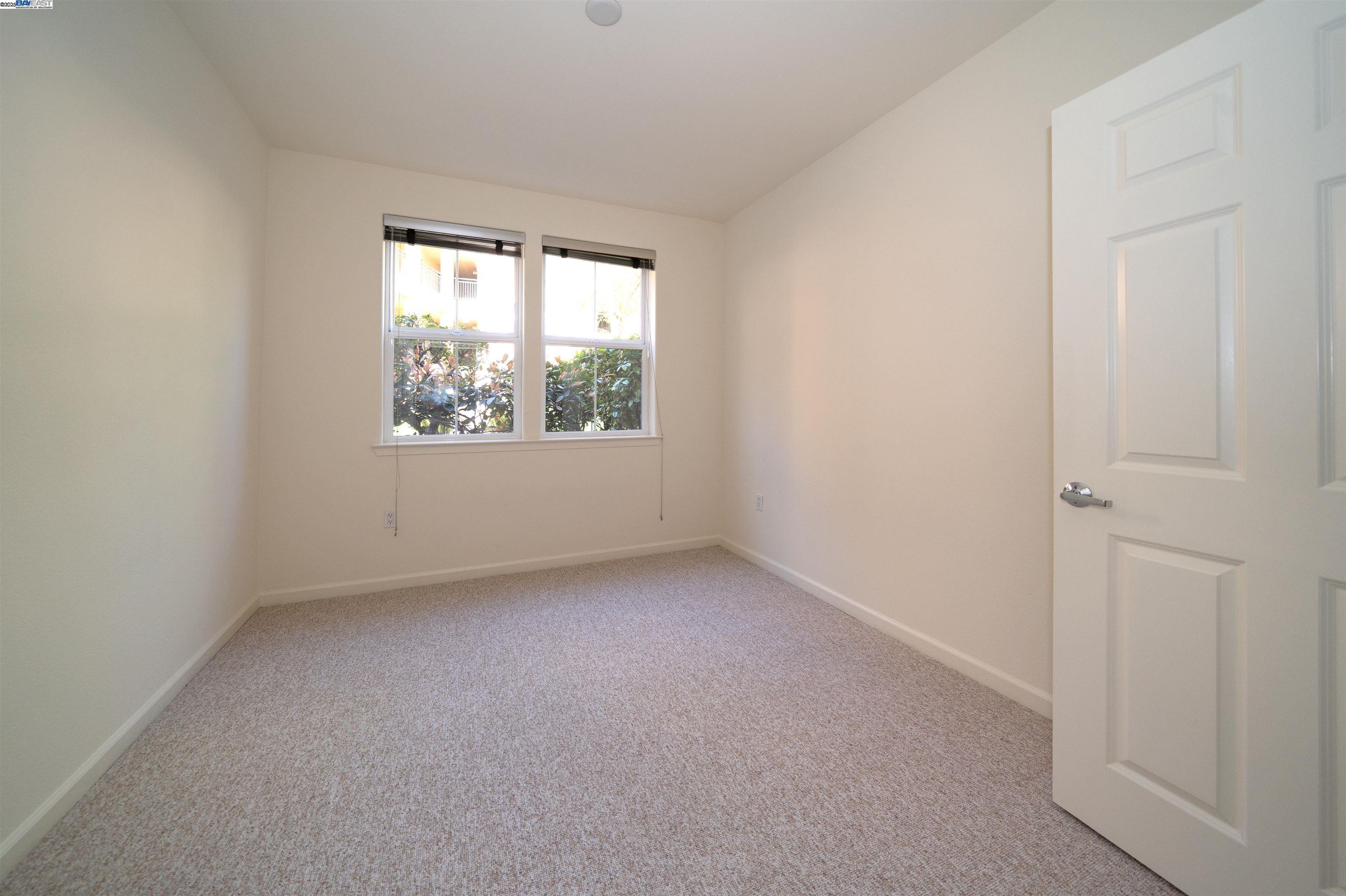 Detail Gallery Image 10 of 28 For 1310 Saddle Rack Street #248,  San Jose,  CA 95126 - 3 Beds | 2 Baths