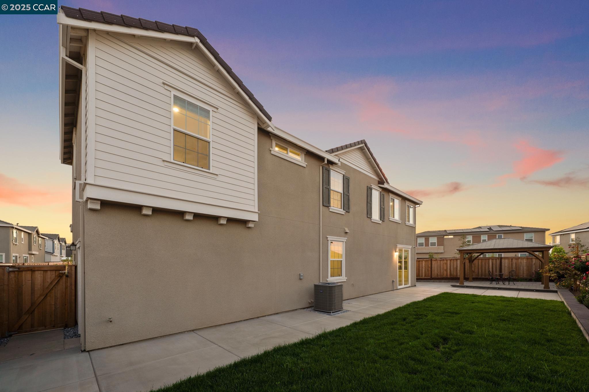 Detail Gallery Image 40 of 44 For 5013 Shefford Ct, Vacaville,  CA 95687 - 5 Beds | 3 Baths