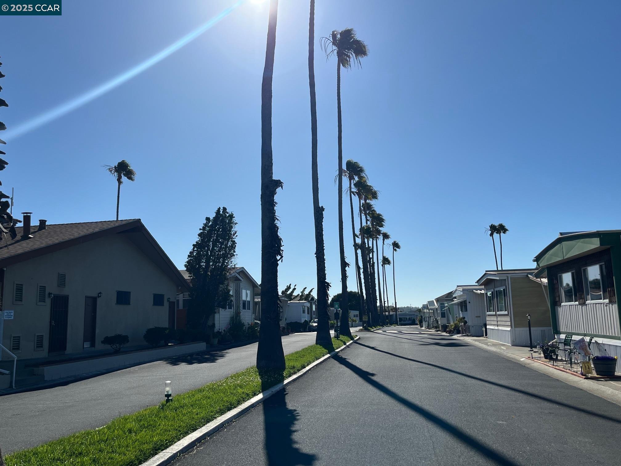 Detail Gallery Image 3 of 36 For 16401 San Pablo Ave #127,  San Pablo,  CA 94806 - 2 Beds | 2 Baths
