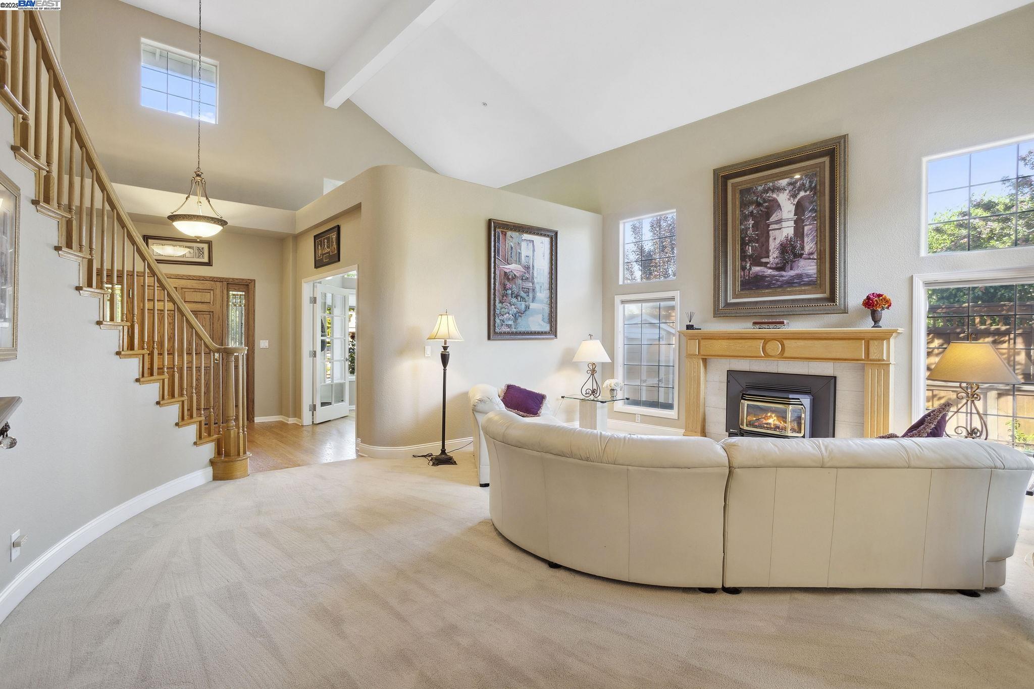 Detail Gallery Image 11 of 58 For 304 Avondale Lane, Livermore,  CA 94551-8287 - 4 Beds | 3/1 Baths