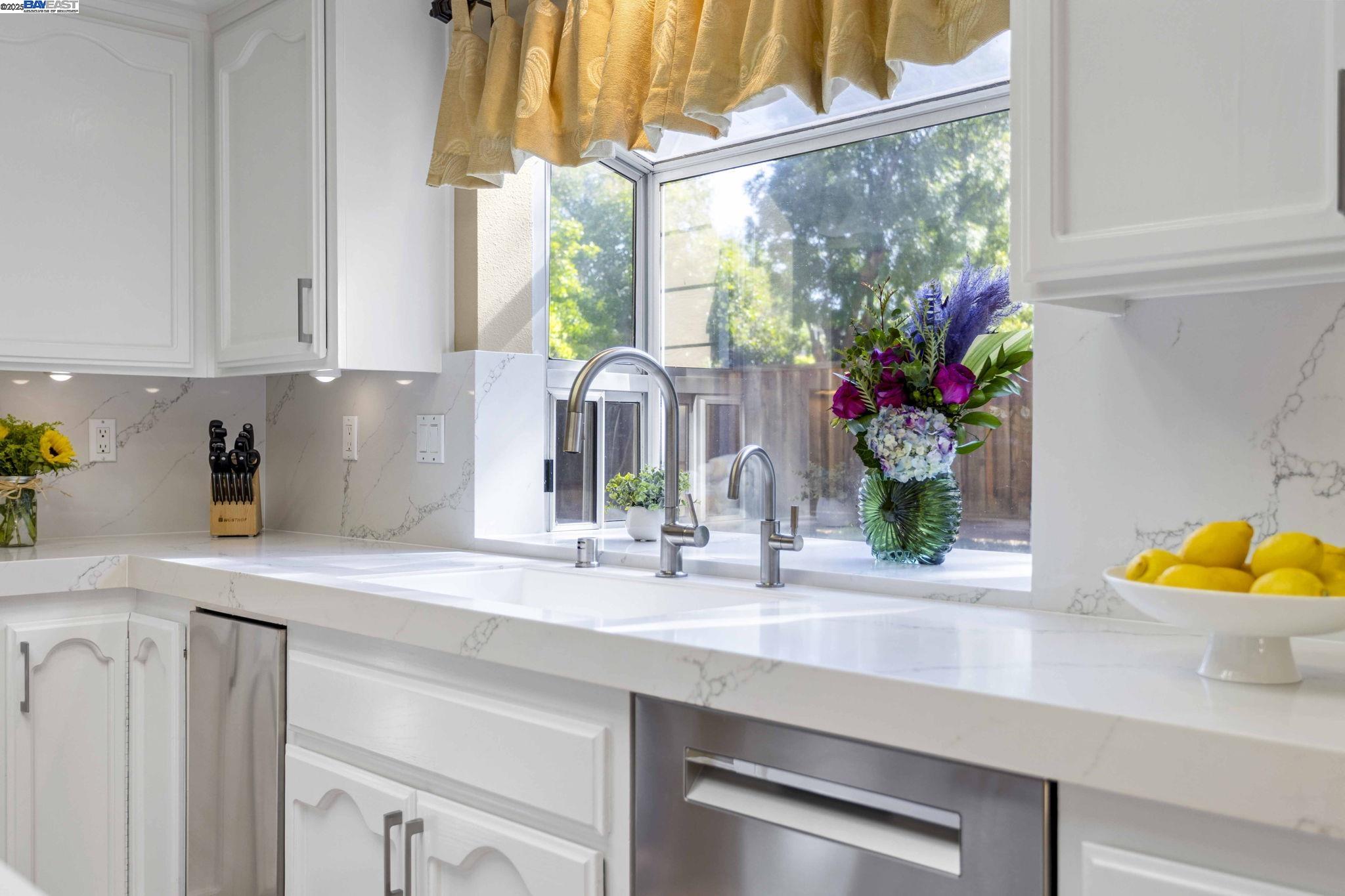 Detail Gallery Image 24 of 58 For 304 Avondale Lane, Livermore,  CA 94551-8287 - 4 Beds | 3/1 Baths