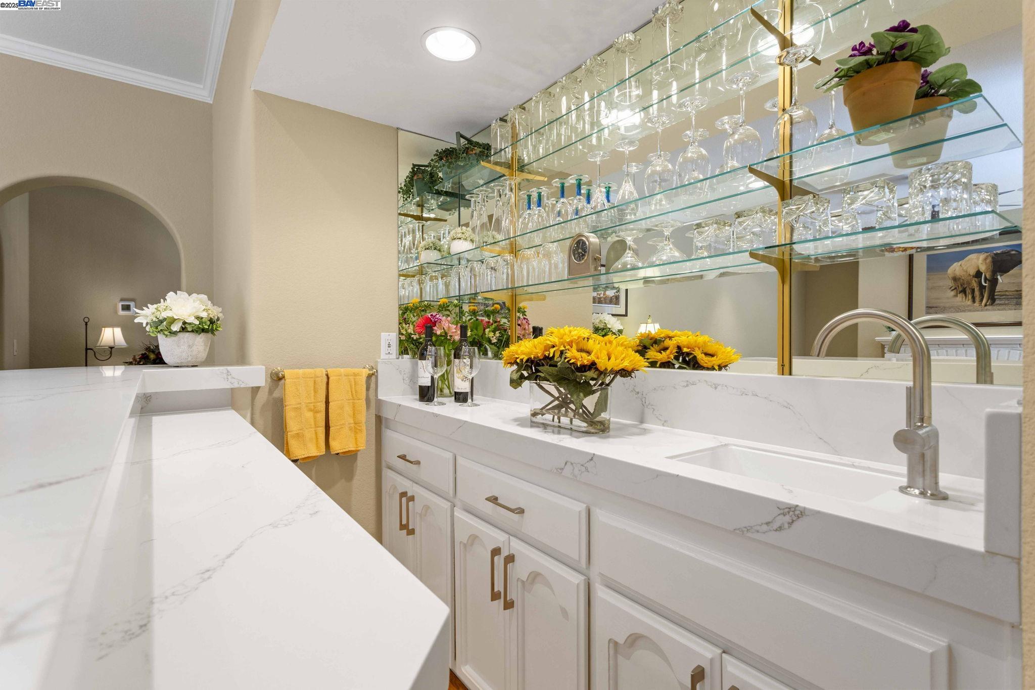 Detail Gallery Image 27 of 58 For 304 Avondale Lane, Livermore,  CA 94551-8287 - 4 Beds | 3/1 Baths
