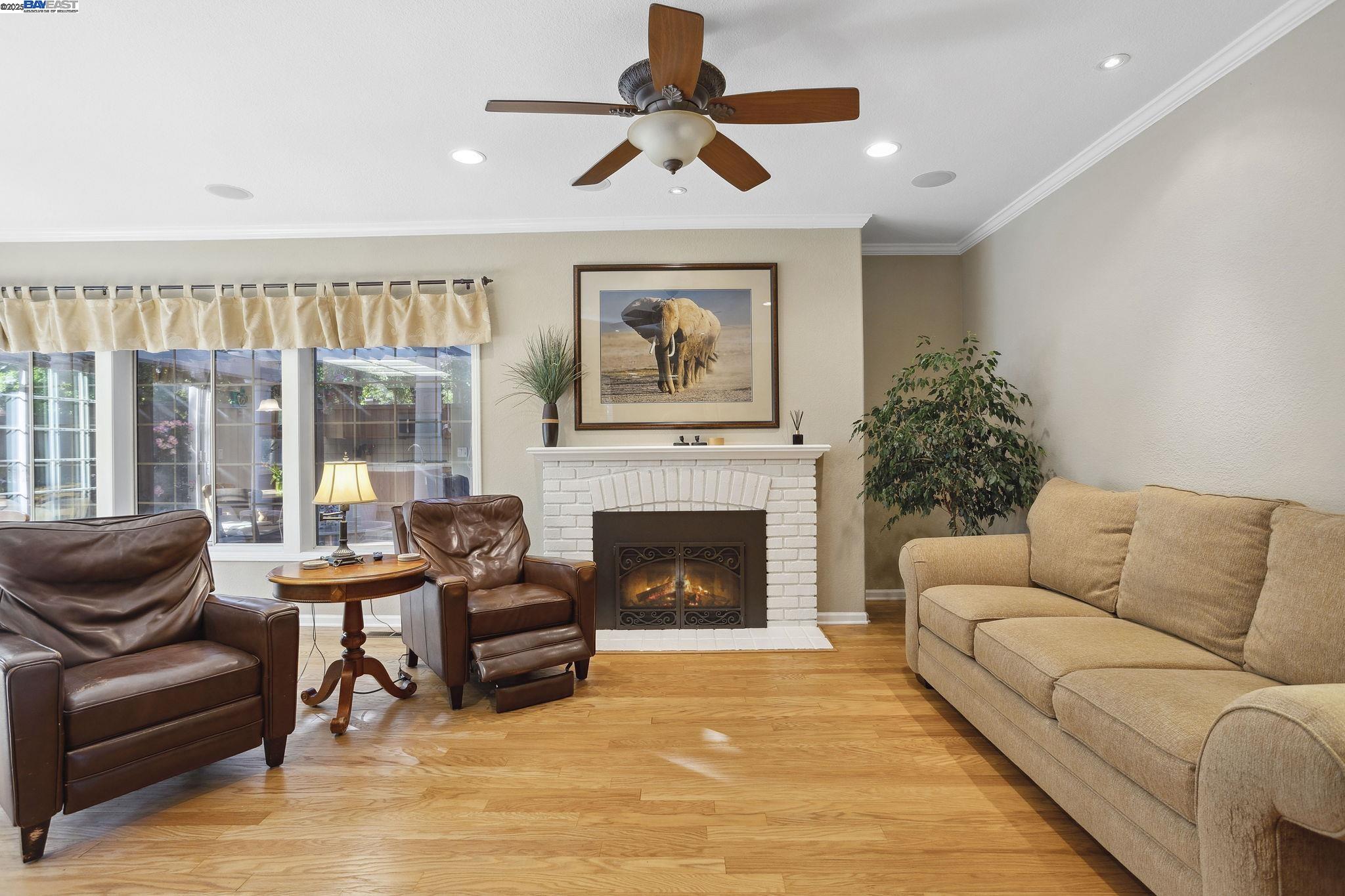 Detail Gallery Image 29 of 58 For 304 Avondale Lane, Livermore,  CA 94551-8287 - 4 Beds | 3/1 Baths