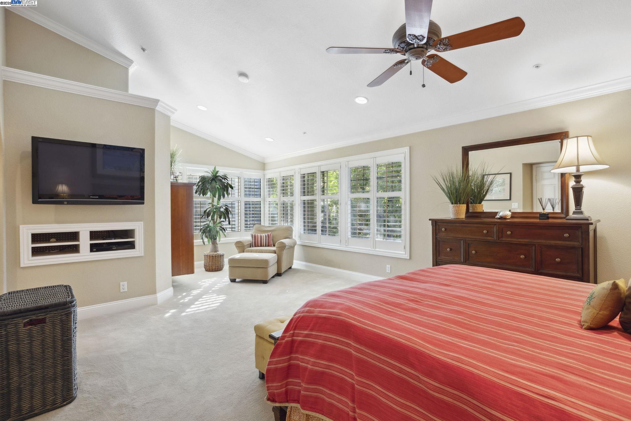 Detail Gallery Image 33 of 58 For 304 Avondale Lane, Livermore,  CA 94551-8287 - 4 Beds | 3/1 Baths