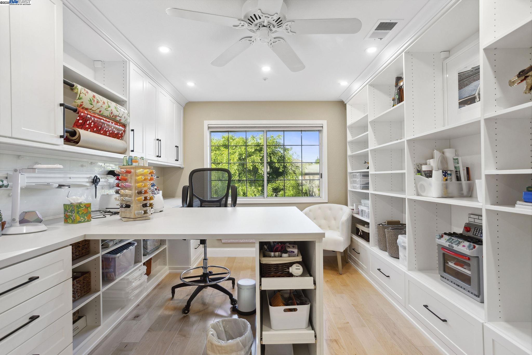 Detail Gallery Image 45 of 58 For 304 Avondale Lane, Livermore,  CA 94551-8287 - 4 Beds | 3/1 Baths