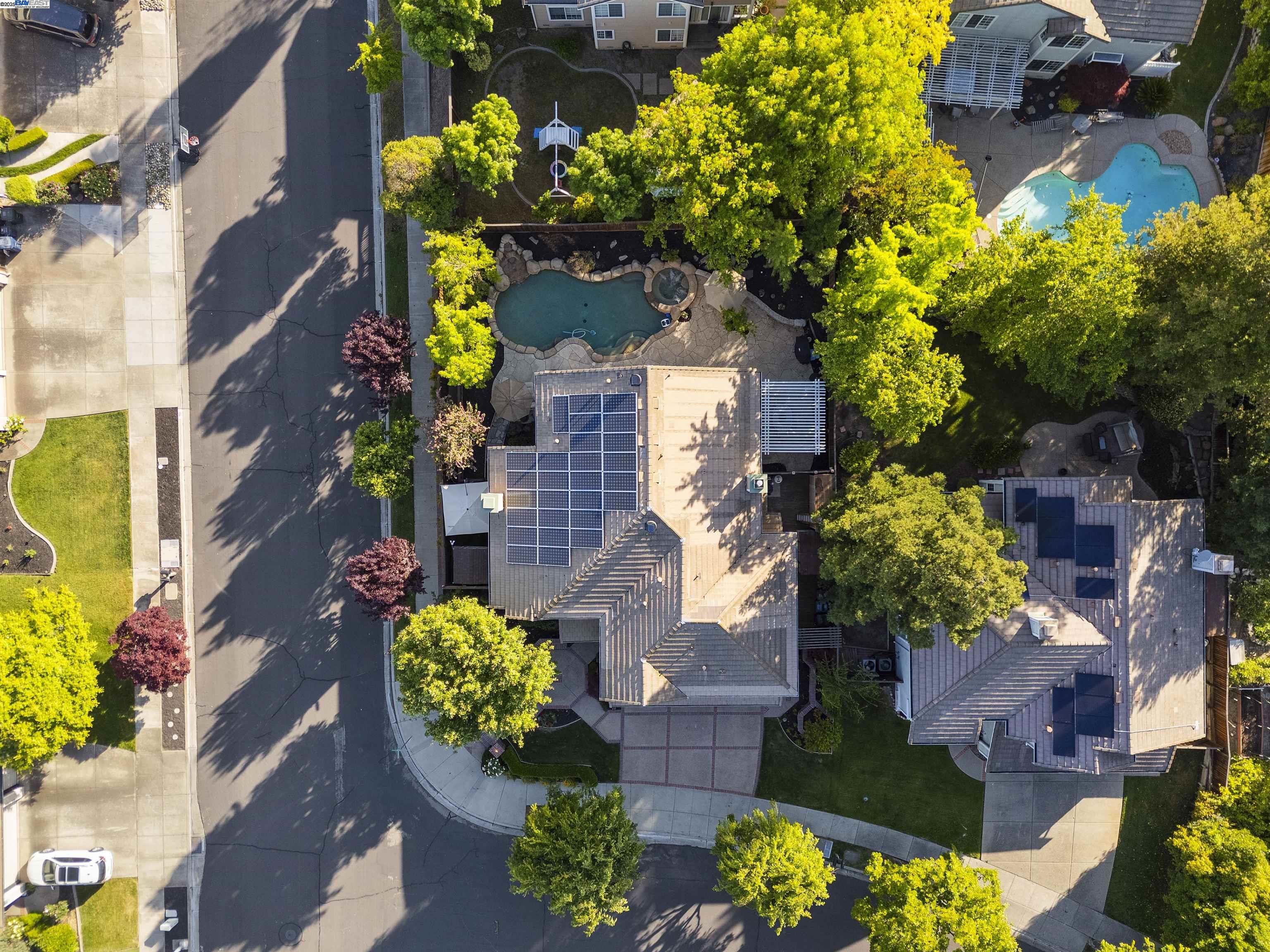 Detail Gallery Image 6 of 58 For 304 Avondale Lane, Livermore,  CA 94551-8287 - 4 Beds | 3/1 Baths
