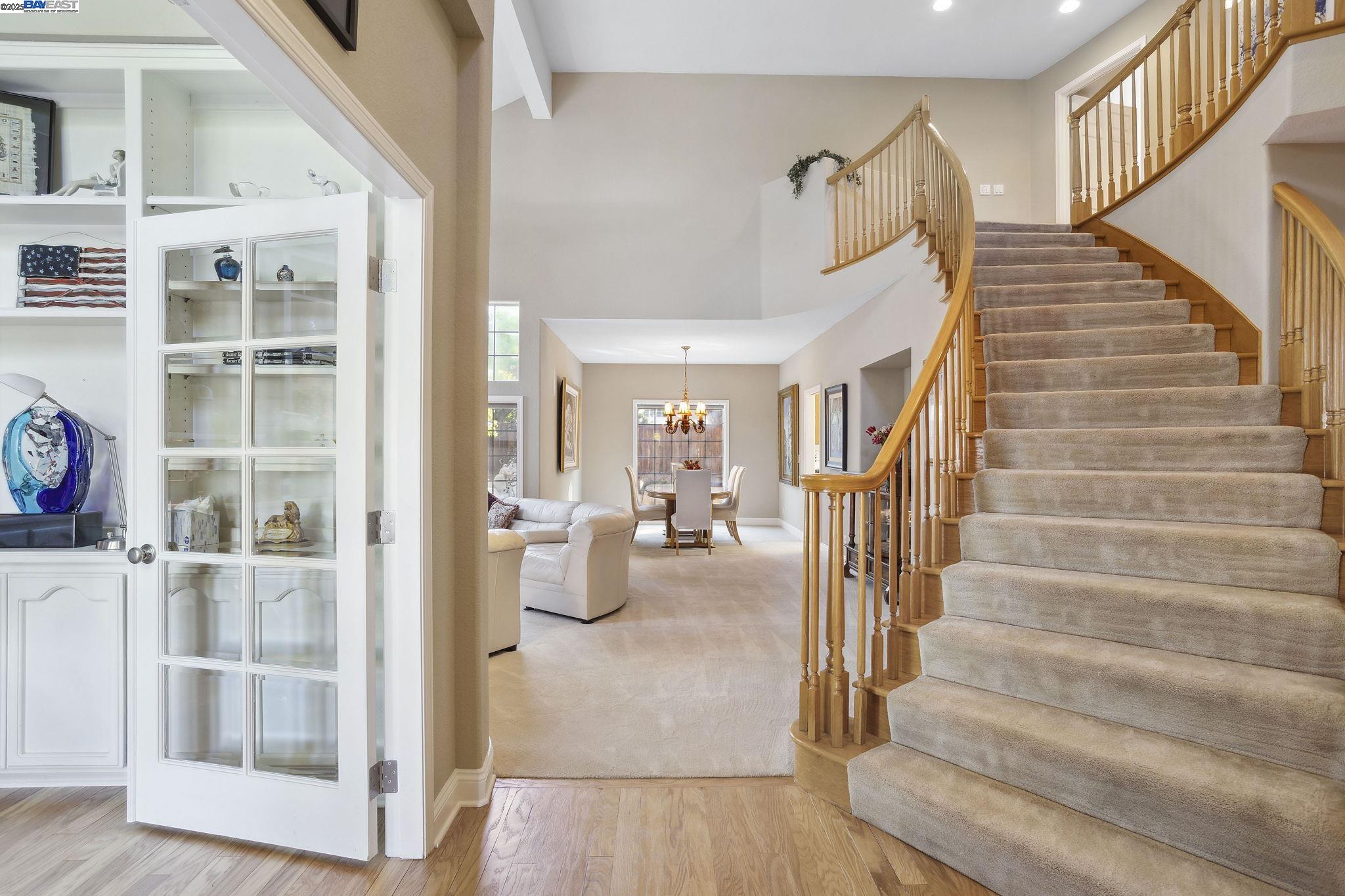 Detail Gallery Image 8 of 58 For 304 Avondale Lane, Livermore,  CA 94551-8287 - 4 Beds | 3/1 Baths