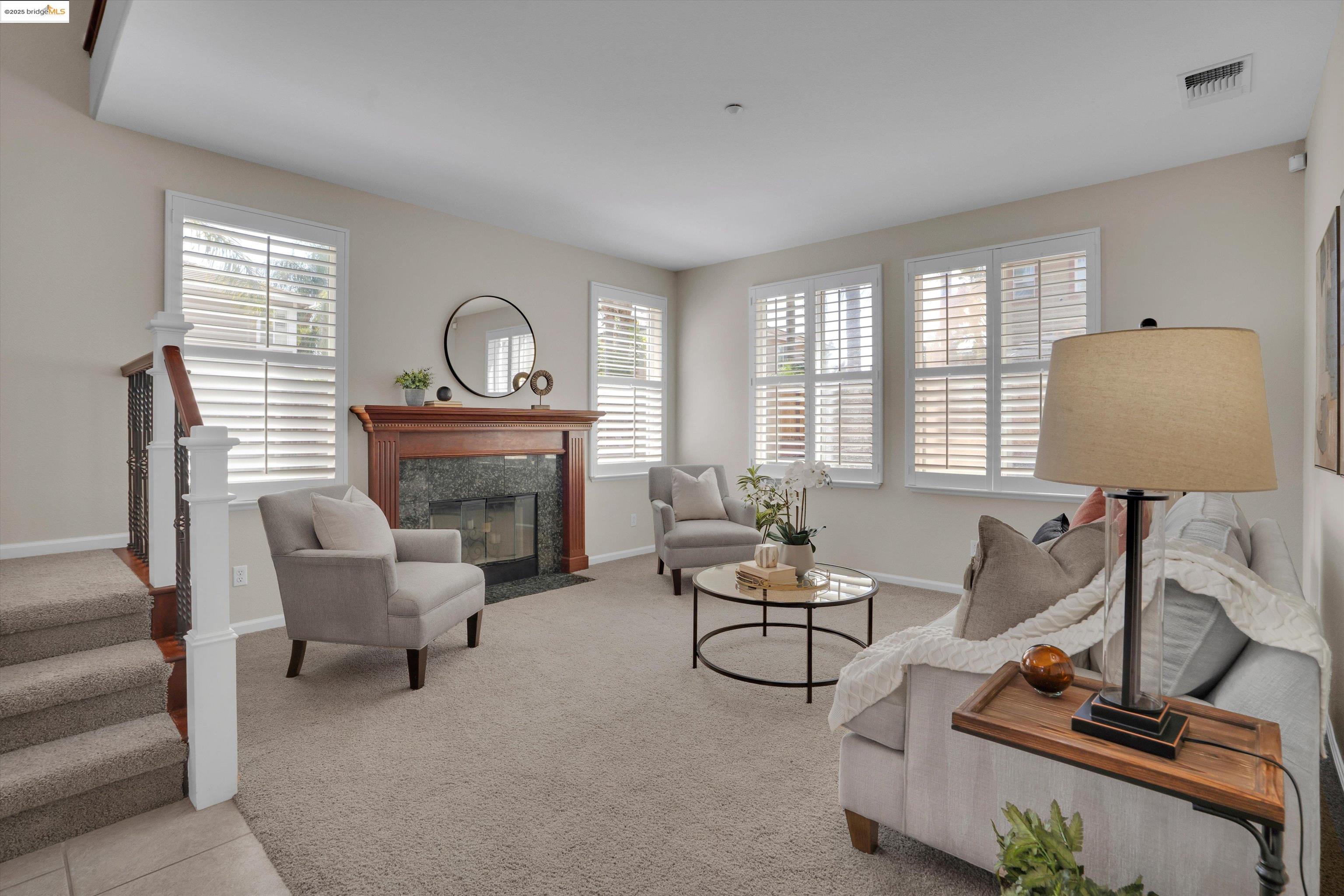 Detail Gallery Image 4 of 44 For 1613 Dawnview Dr, Brentwood,  CA 94513 - 5 Beds | 3 Baths