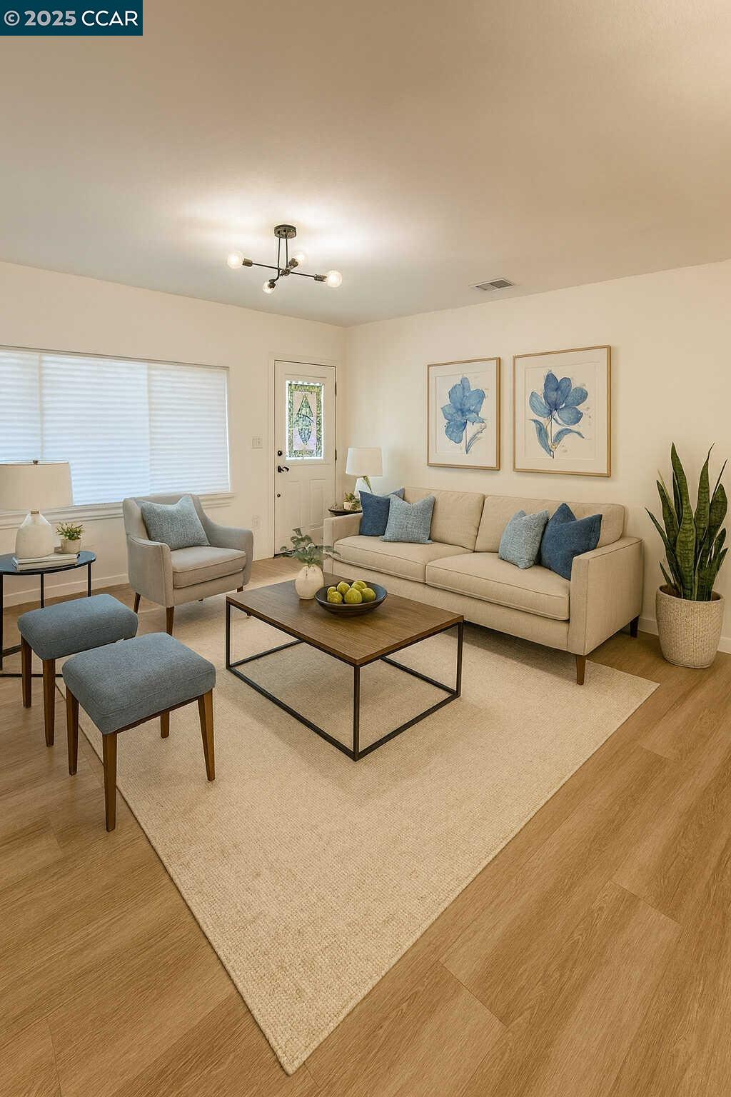 Detail Gallery Image 2 of 47 For 314 Washington St, Vallejo,  CA 94590 - 5 Beds | 2/1 Baths
