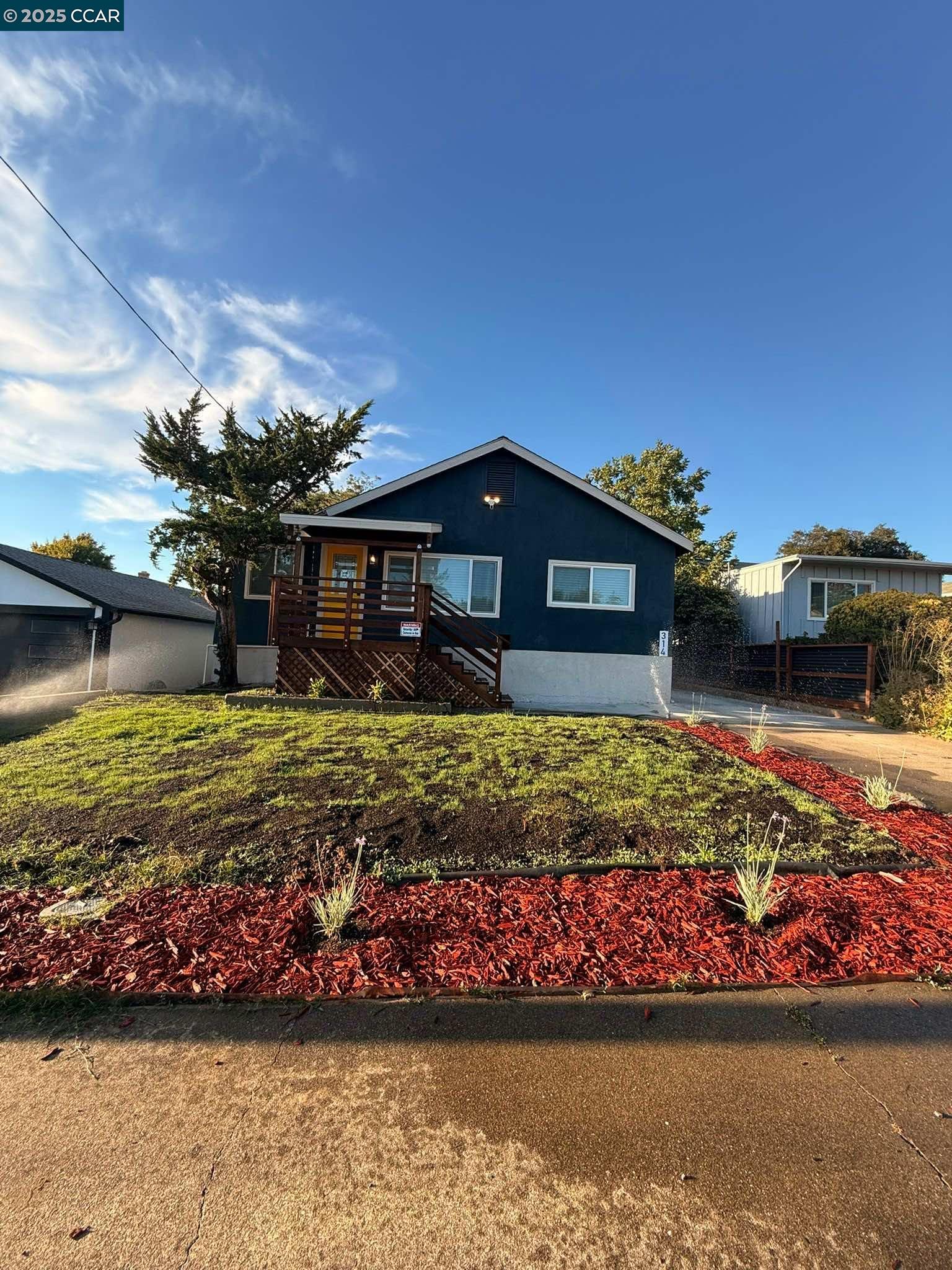 Detail Gallery Image 12 of 47 For 314 Washington St, Vallejo,  CA 94590 - 5 Beds | 2/1 Baths