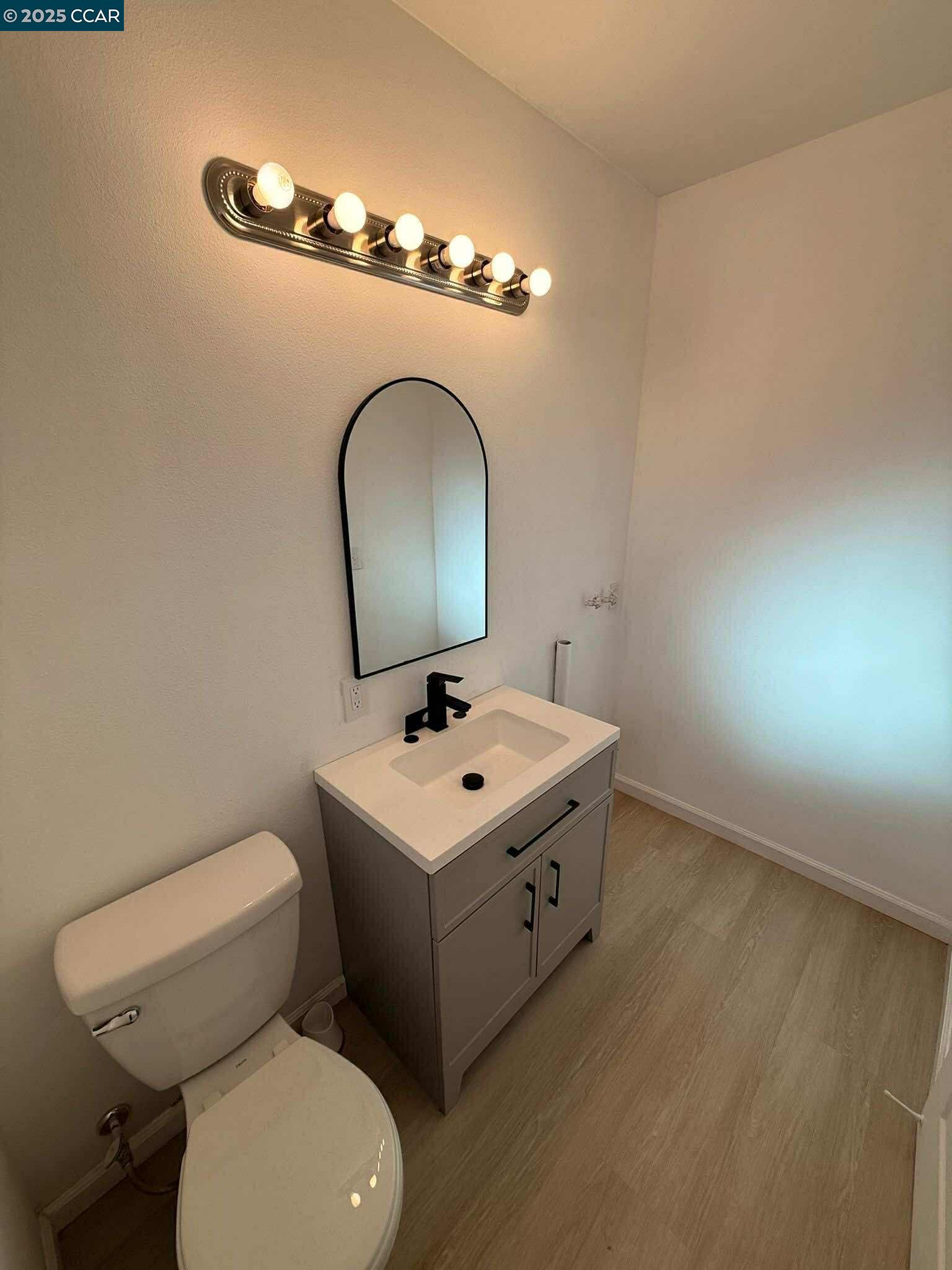 Detail Gallery Image 15 of 47 For 314 Washington St, Vallejo,  CA 94590 - 5 Beds | 2/1 Baths