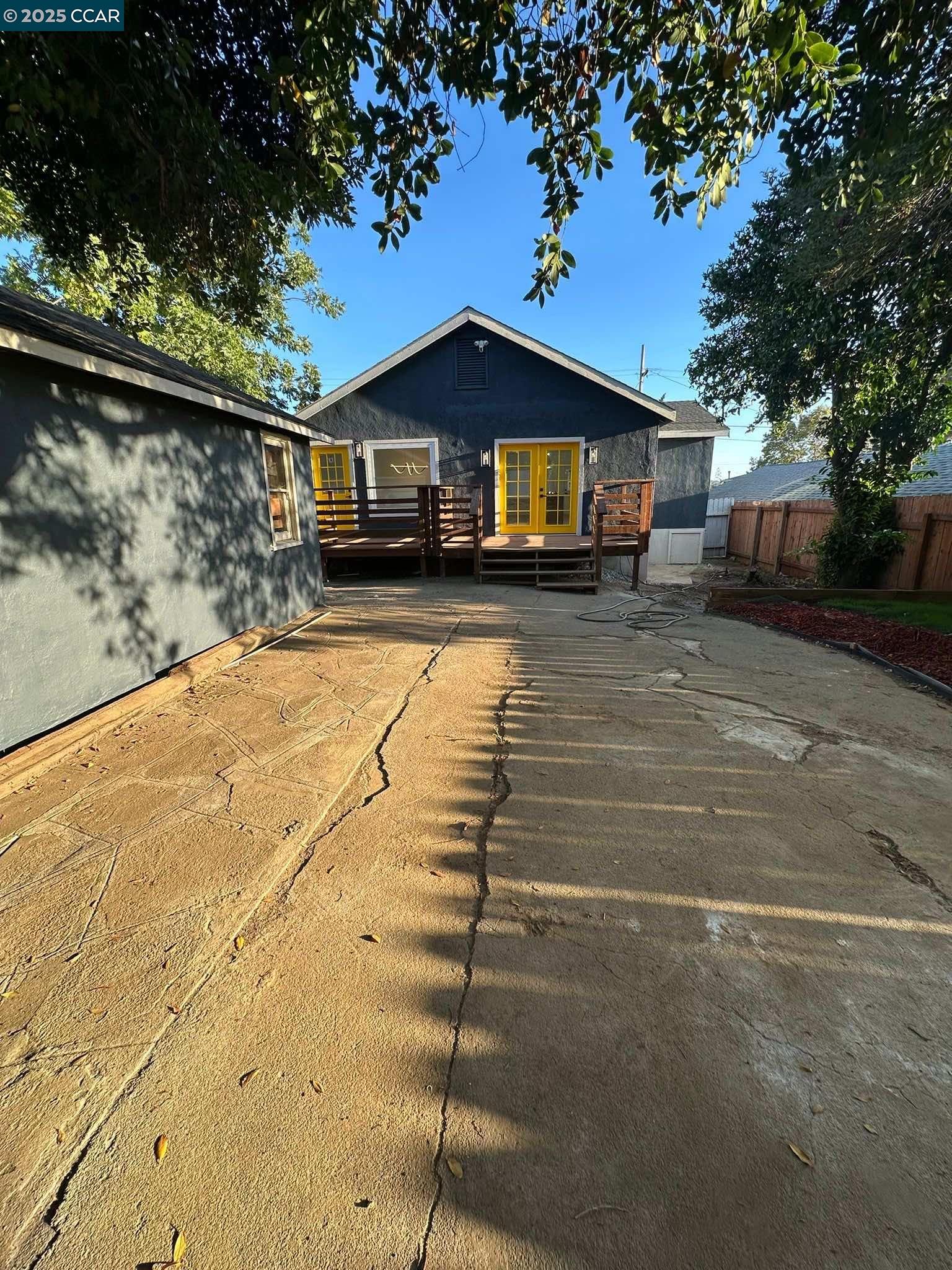 Detail Gallery Image 7 of 47 For 314 Washington St, Vallejo,  CA 94590 - 5 Beds | 2/1 Baths