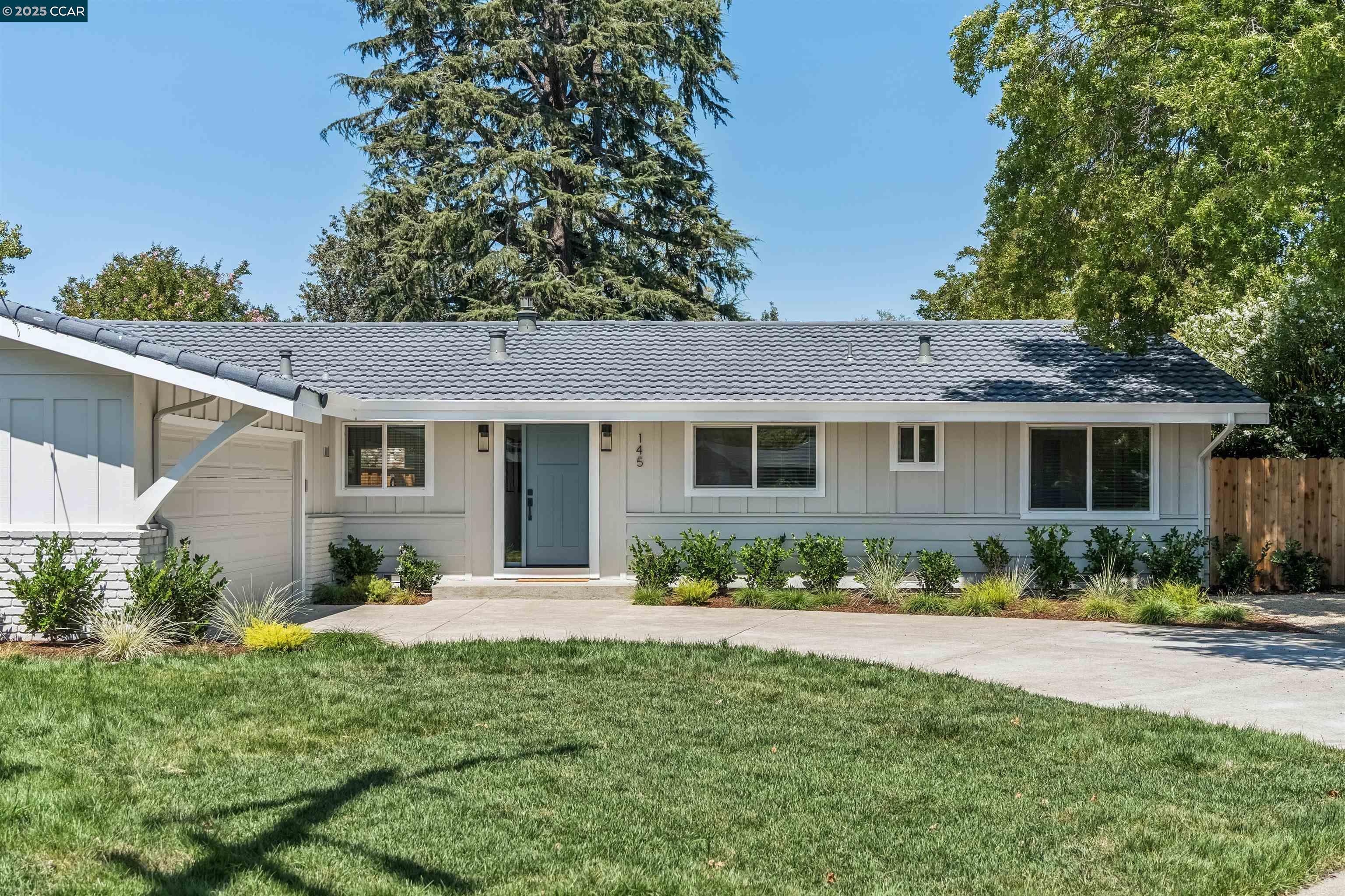 Detail Gallery Image 2 of 40 For 145 Pickering, Walnut Creek,  CA 94598 - 4 Beds | 2 Baths