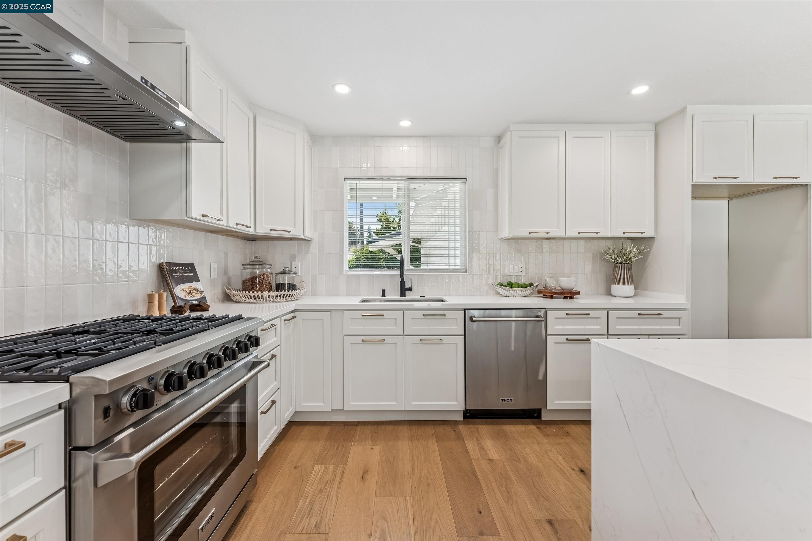 Detail Gallery Image 12 of 40 For 145 Pickering, Walnut Creek,  CA 94598 - 4 Beds | 2 Baths