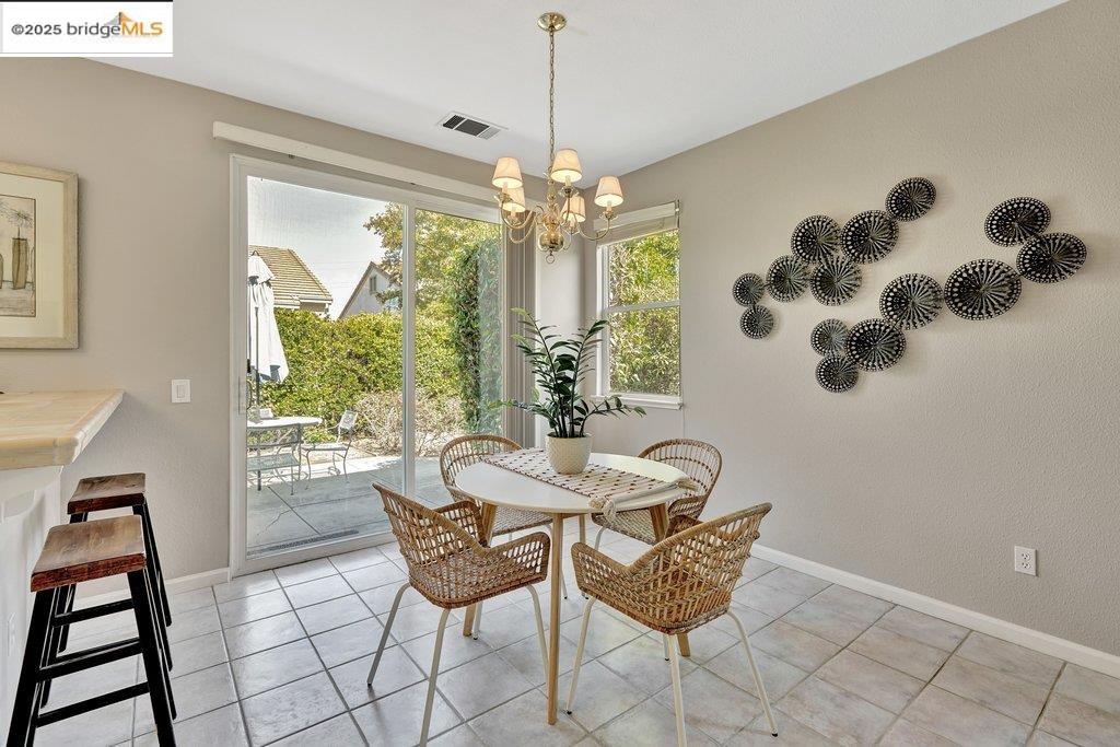 Detail Gallery Image 11 of 29 For 484 Summer Red Way, Brentwood,  CA 94513 - 2 Beds | 2 Baths