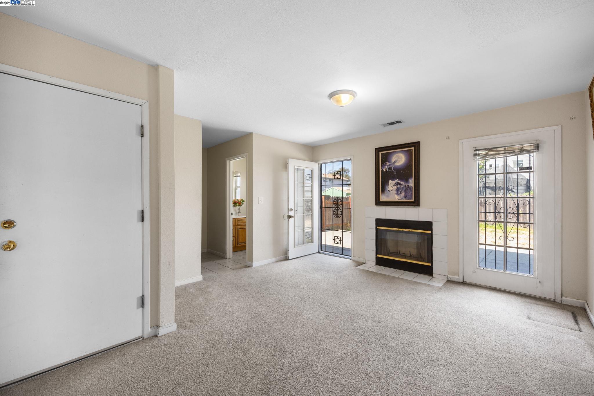 Detail Gallery Image 12 of 37 For 515 Alamo Ave, Richmond,  CA 94801 - 3 Beds | 2/1 Baths