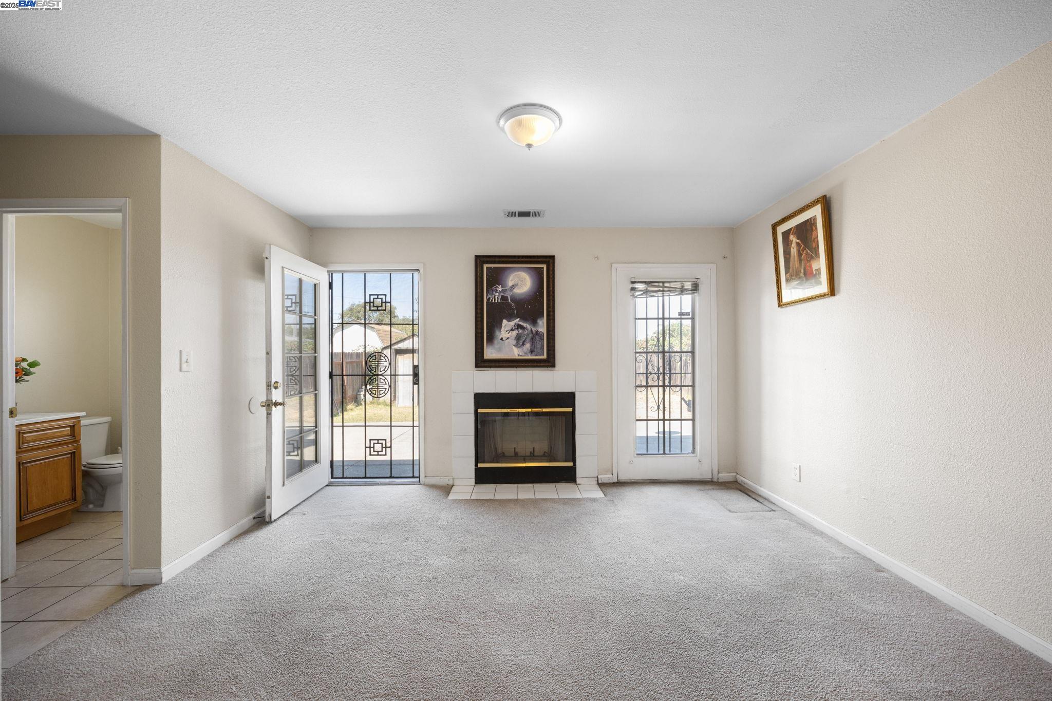 Detail Gallery Image 13 of 37 For 515 Alamo Ave, Richmond,  CA 94801 - 3 Beds | 2/1 Baths