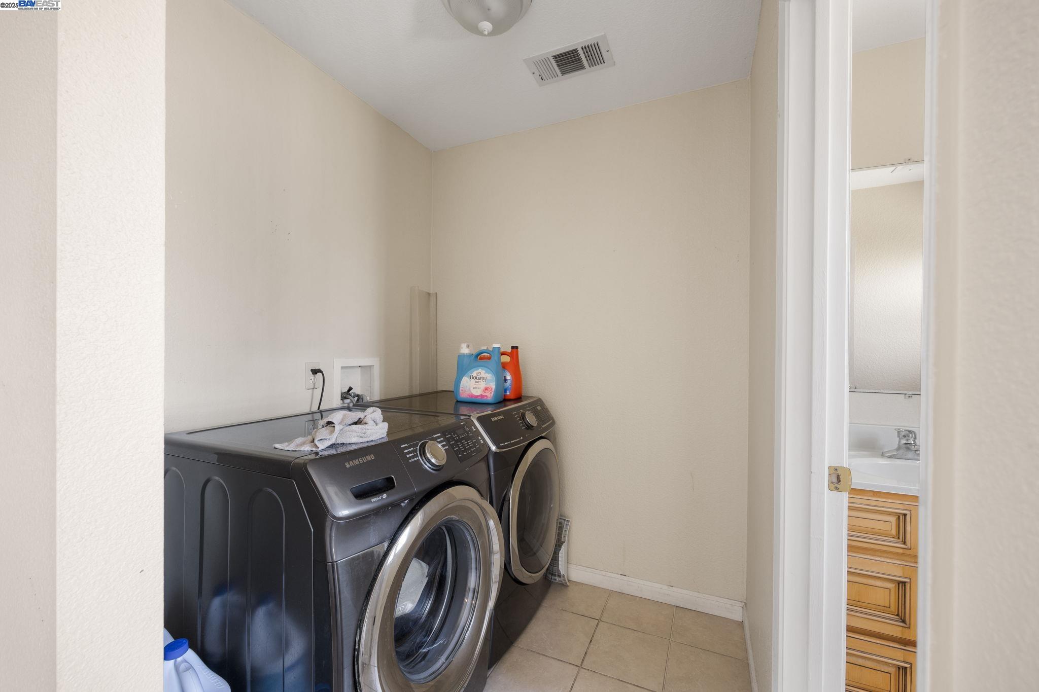 Detail Gallery Image 15 of 37 For 515 Alamo Ave, Richmond,  CA 94801 - 3 Beds | 2/1 Baths