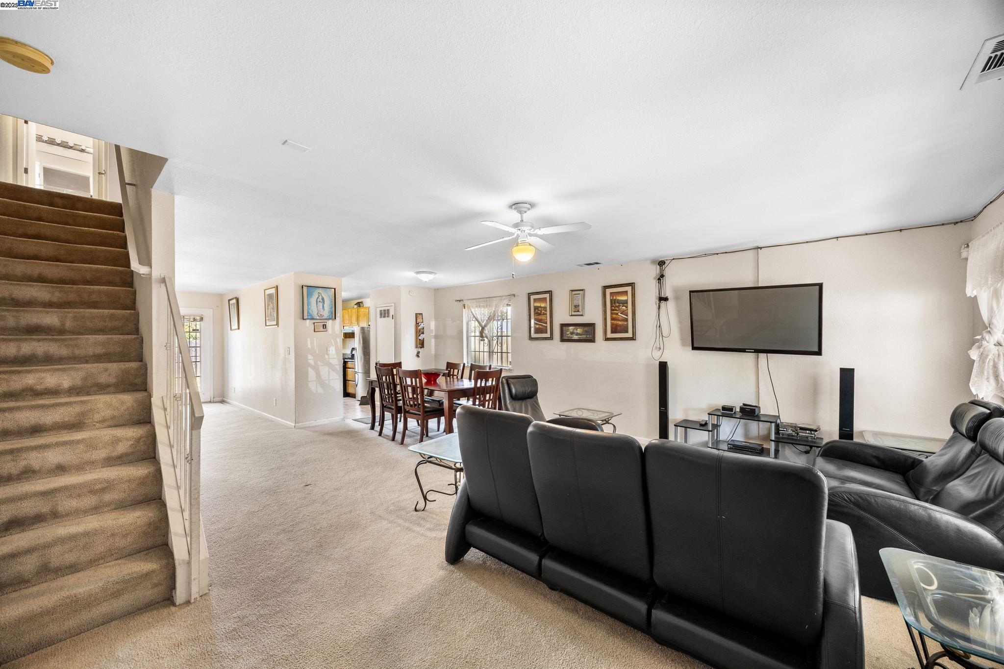 Detail Gallery Image 5 of 37 For 515 Alamo Ave, Richmond,  CA 94801 - 3 Beds | 2/1 Baths