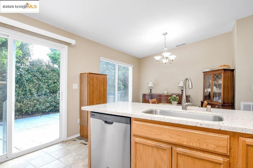 Detail Gallery Image 12 of 29 For 544 Birch Ridge Dr, Rio Vista,  CA 94571 - 2 Beds | 2 Baths