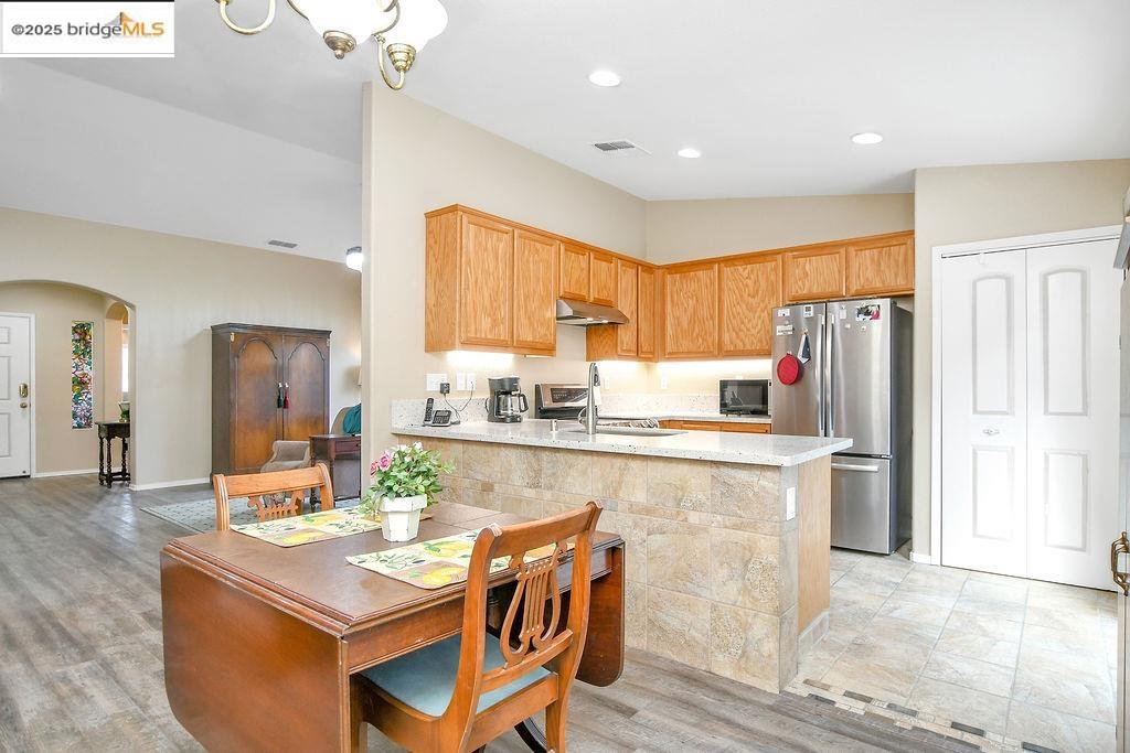 Detail Gallery Image 9 of 29 For 544 Birch Ridge Dr, Rio Vista,  CA 94571 - 2 Beds | 2 Baths