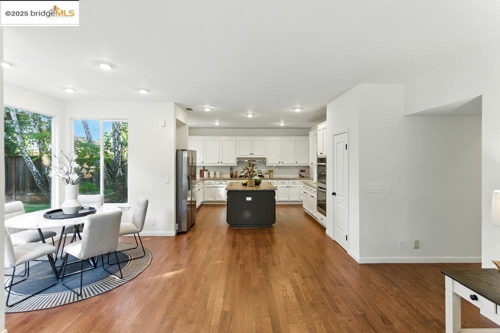Detail Gallery Image 11 of 60 For 205 Dandelion Ln, San Ramon,  CA 94582 - 4 Beds | 3 Baths