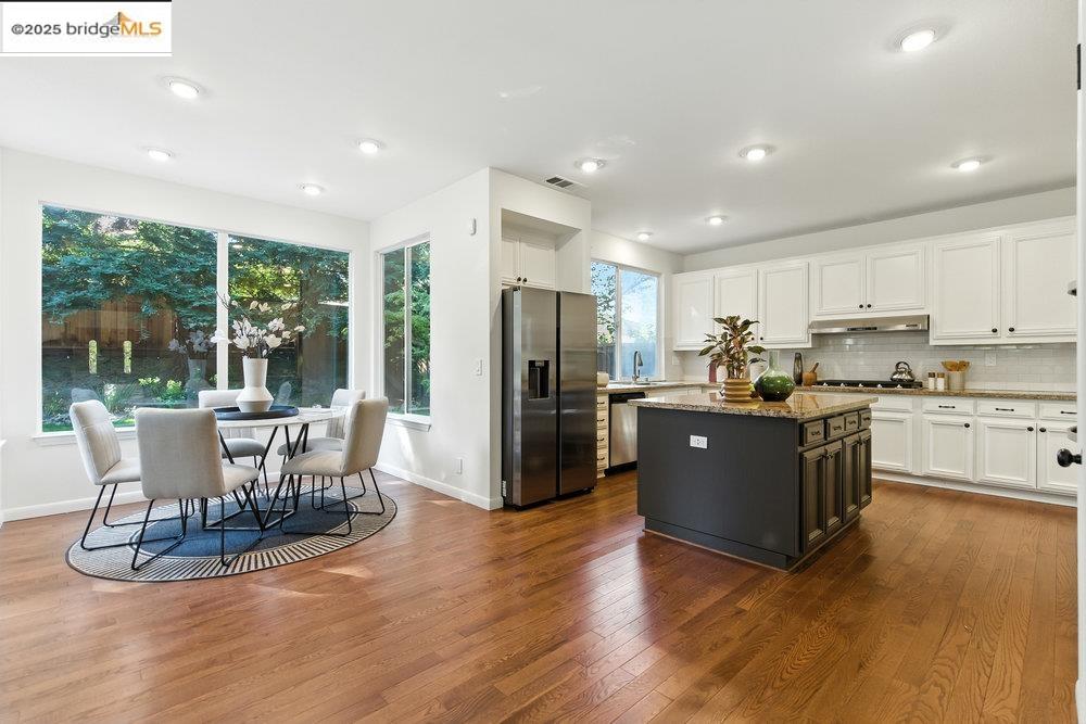Detail Gallery Image 18 of 60 For 205 Dandelion Ln, San Ramon,  CA 94582 - 4 Beds | 3 Baths