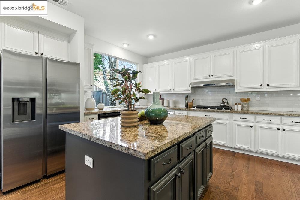 Detail Gallery Image 19 of 60 For 205 Dandelion Ln, San Ramon,  CA 94582 - 4 Beds | 3 Baths