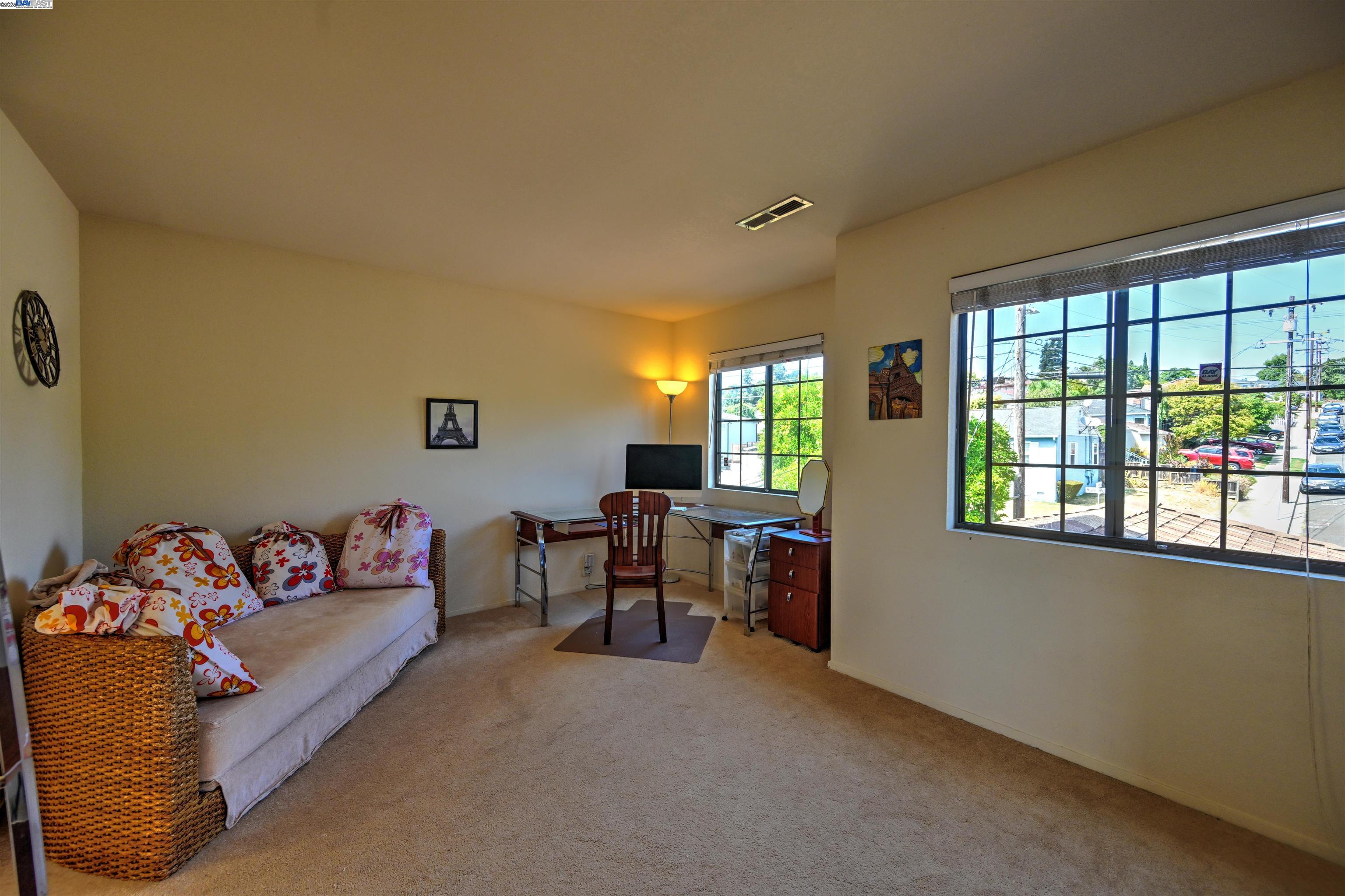 Detail Gallery Image 21 of 36 For 4347 Moreland Dr, Castro Valley,  CA 94546 - 4 Beds | 3 Baths