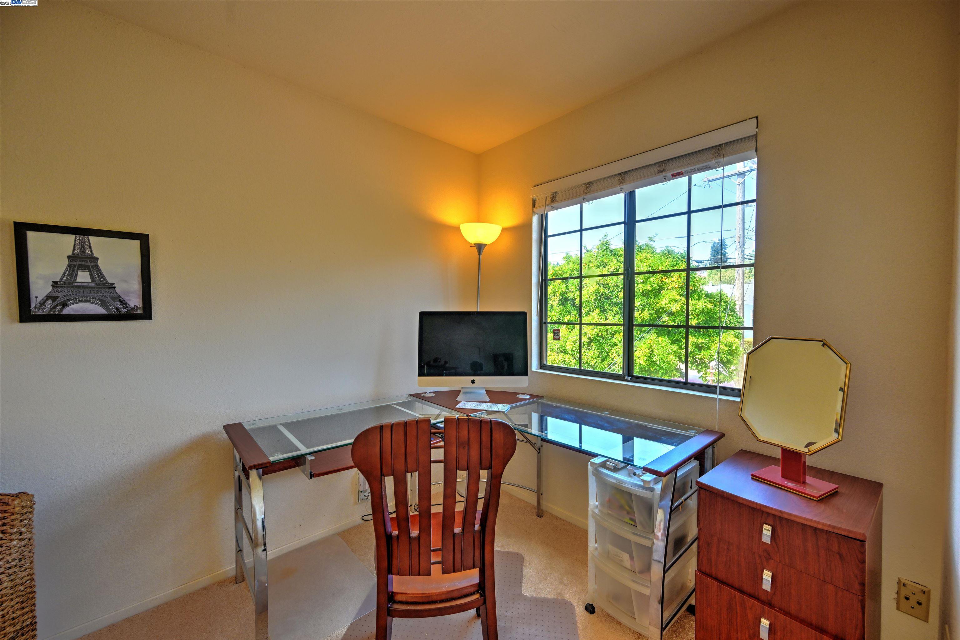 Detail Gallery Image 24 of 36 For 4347 Moreland Dr, Castro Valley,  CA 94546 - 4 Beds | 3 Baths