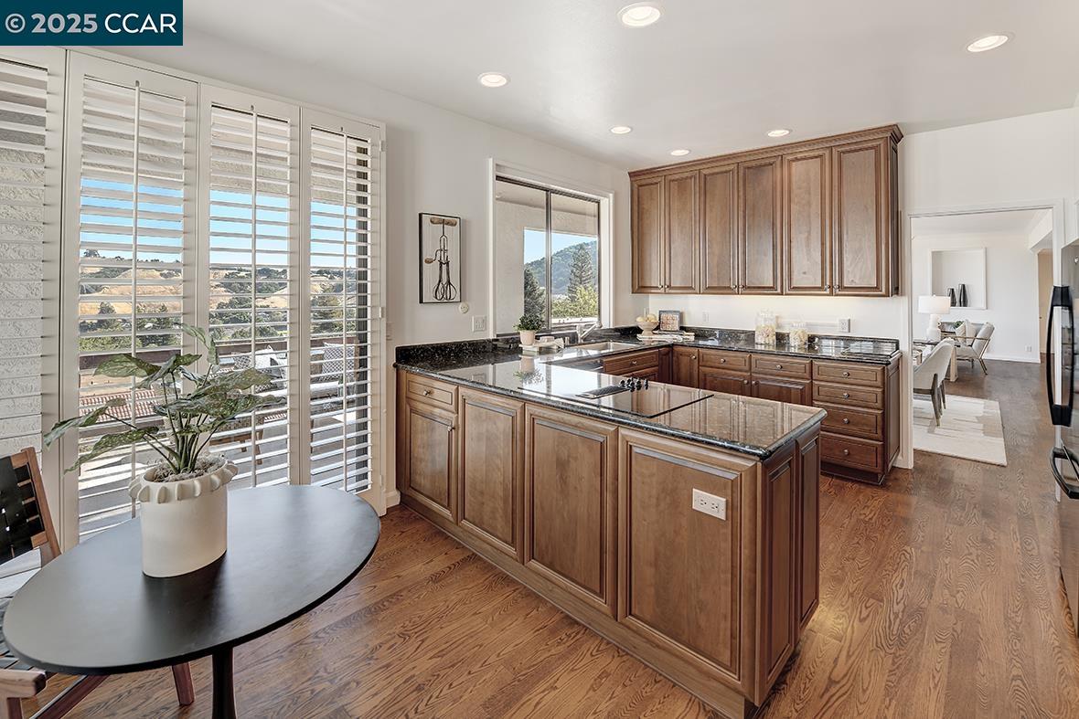 Detail Gallery Image 11 of 57 For 3663 Terra Granada Dr 1a,  Walnut Creek,  CA 94595 - 2 Beds | 2 Baths