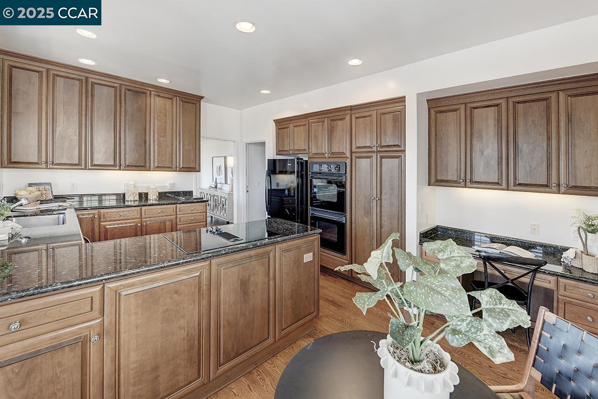 Detail Gallery Image 12 of 57 For 3663 Terra Granada Dr 1a,  Walnut Creek,  CA 94595 - 2 Beds | 2 Baths