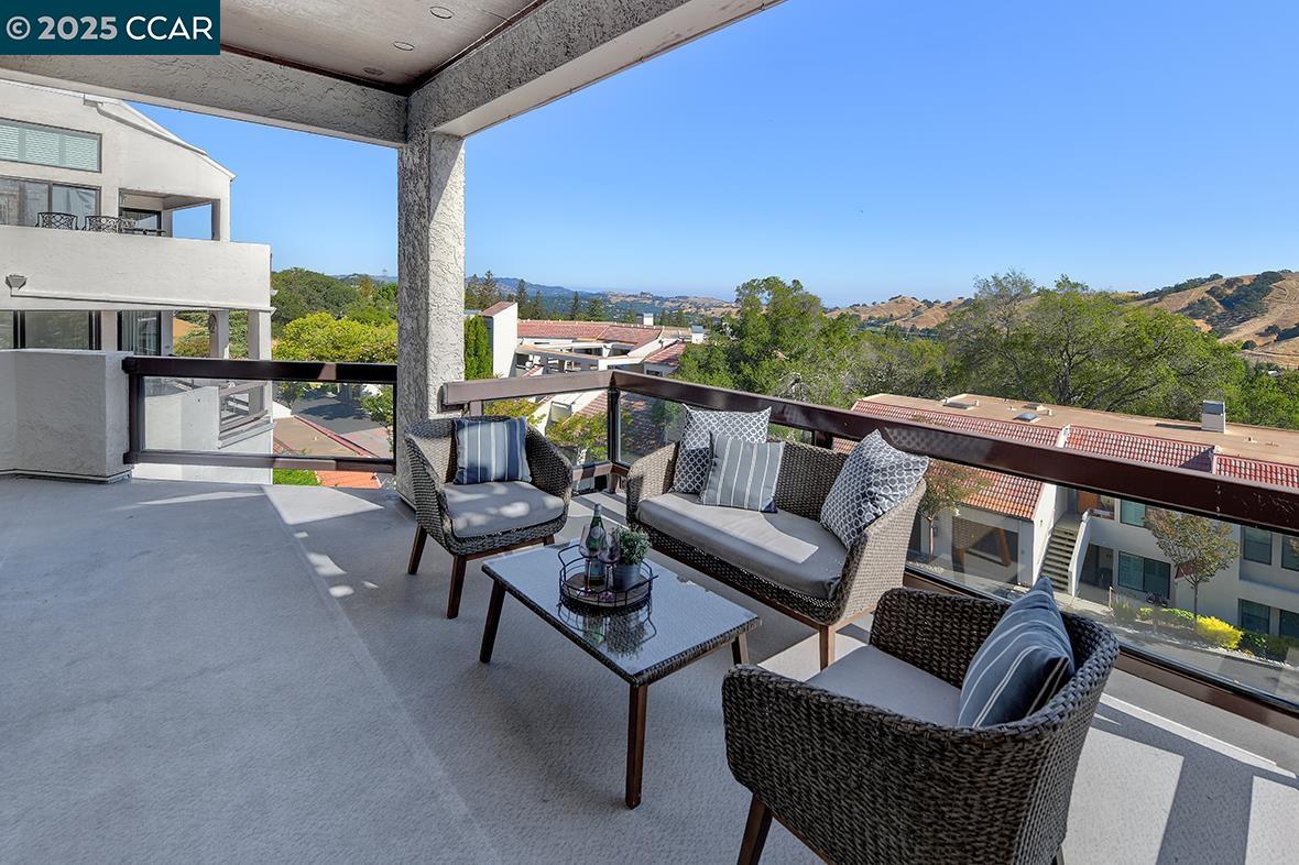 Detail Gallery Image 17 of 57 For 3663 Terra Granada Dr 1a,  Walnut Creek,  CA 94595 - 2 Beds | 2 Baths