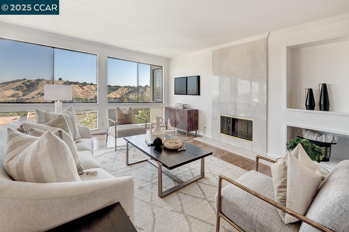 Detail Gallery Image 3 of 57 For 3663 Terra Granada Dr 1a,  Walnut Creek,  CA 94595 - 2 Beds | 2 Baths