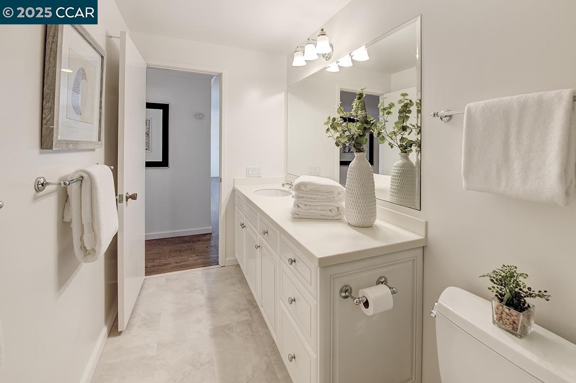 Detail Gallery Image 36 of 57 For 3663 Terra Granada Dr 1a,  Walnut Creek,  CA 94595 - 2 Beds | 2 Baths