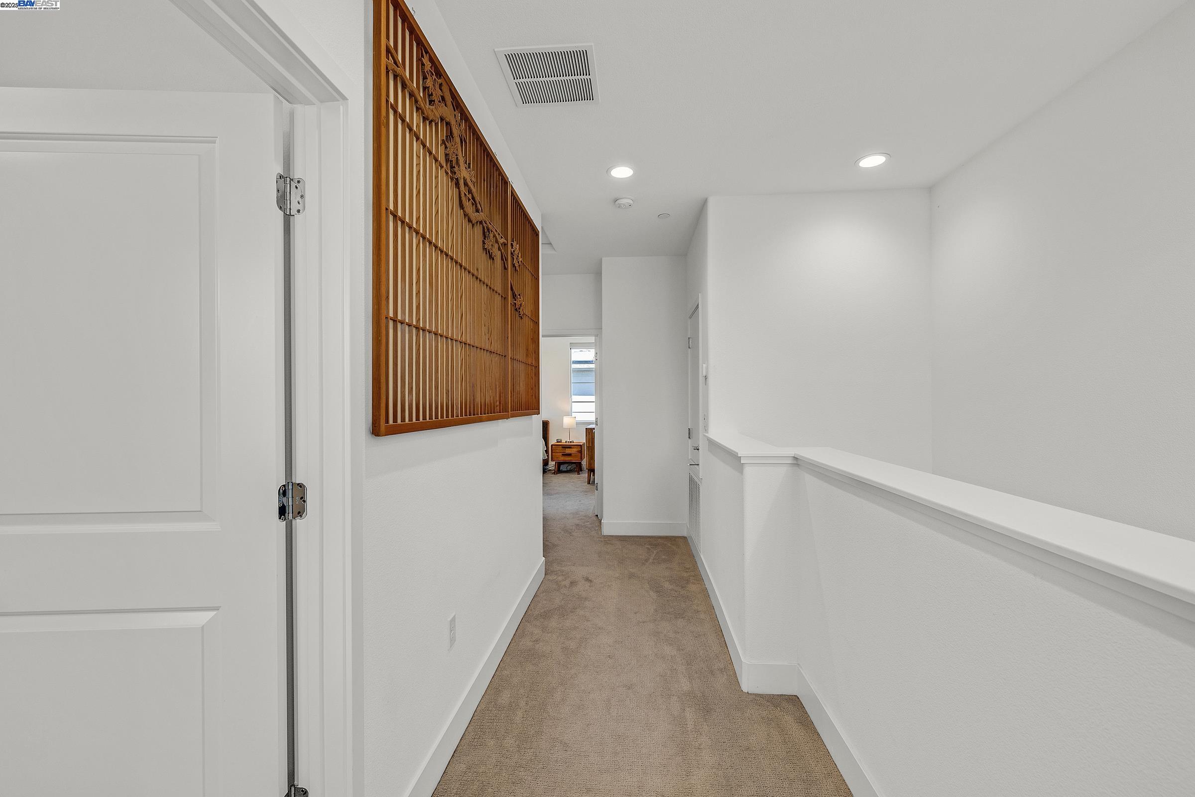Detail Gallery Image 13 of 29 For 235 Dash Ct, Hayward,  CA 94544 - 3 Beds | 3/1 Baths