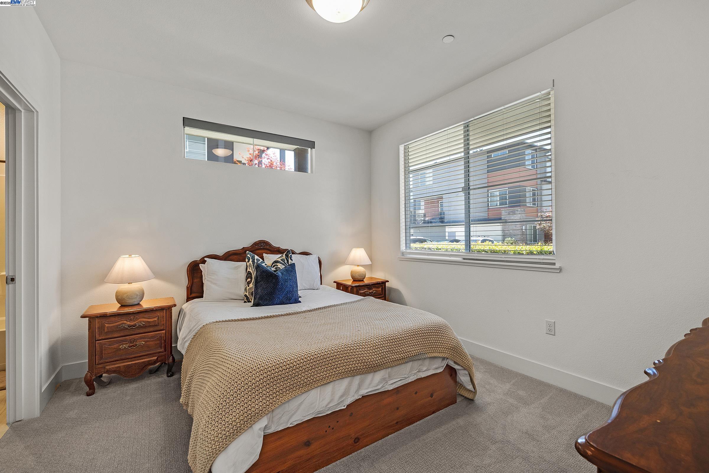 Detail Gallery Image 18 of 29 For 235 Dash Ct, Hayward,  CA 94544 - 3 Beds | 3/1 Baths