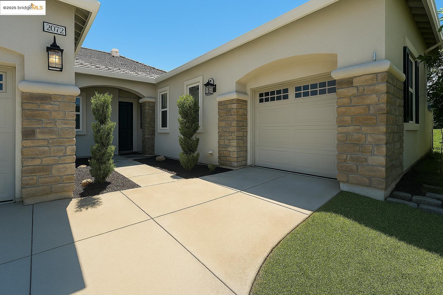 Detail Gallery Image 2 of 26 For 2072 Bridgeport Loop, Discovery Bay,  CA 94505 - 4 Beds | 3 Baths