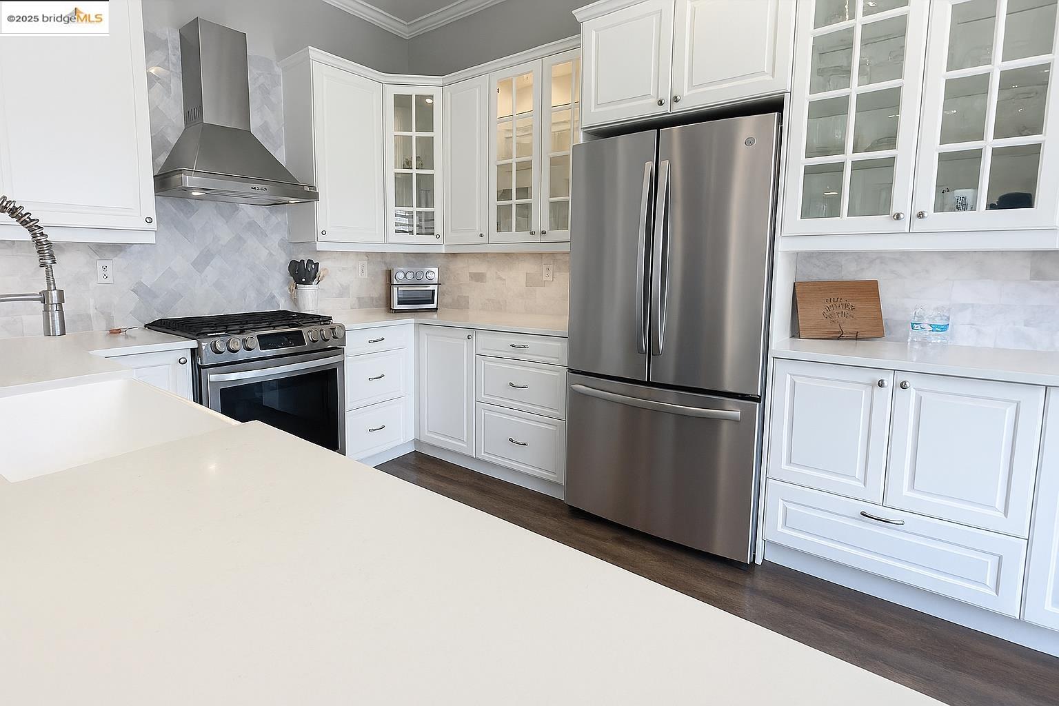 Detail Gallery Image 11 of 26 For 2072 Bridgeport Loop, Discovery Bay,  CA 94505 - 4 Beds | 3 Baths