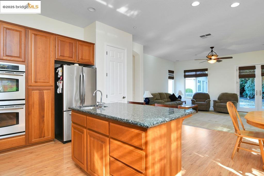 Detail Gallery Image 11 of 37 For 1785 Anastasia Dr, Brentwood,  CA 94513 - 4 Beds | 2/1 Baths