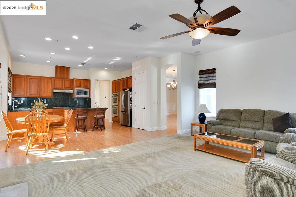 Detail Gallery Image 12 of 37 For 1785 Anastasia Dr, Brentwood,  CA 94513 - 4 Beds | 2/1 Baths