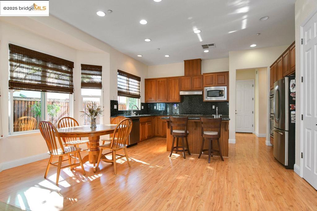 Detail Gallery Image 7 of 37 For 1785 Anastasia Dr, Brentwood,  CA 94513 - 4 Beds | 2/1 Baths