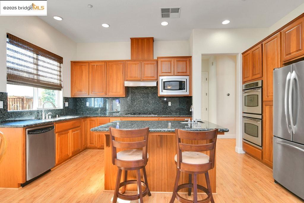 Detail Gallery Image 8 of 37 For 1785 Anastasia Dr, Brentwood,  CA 94513 - 4 Beds | 2/1 Baths