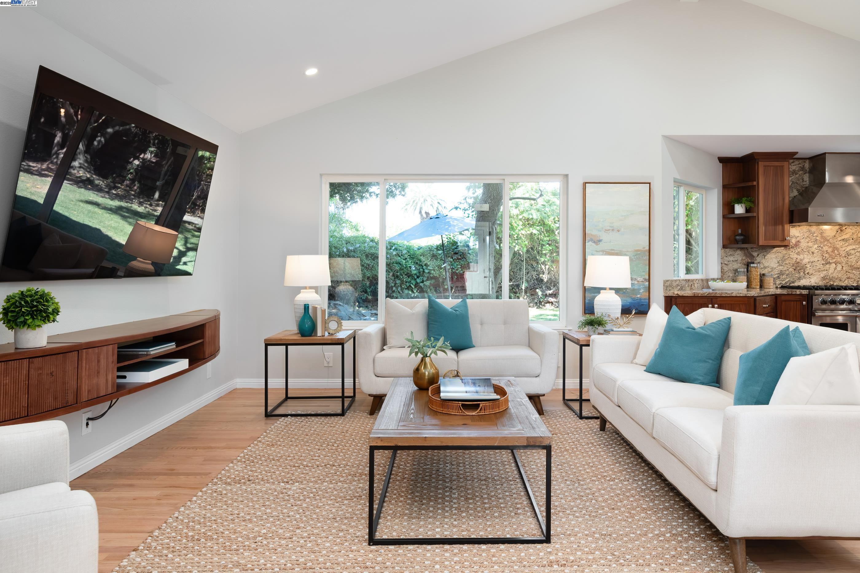 Detail Gallery Image 16 of 50 For 5268 Keeler Ct, Fremont,  CA 94536 - 3 Beds | 2/1 Baths