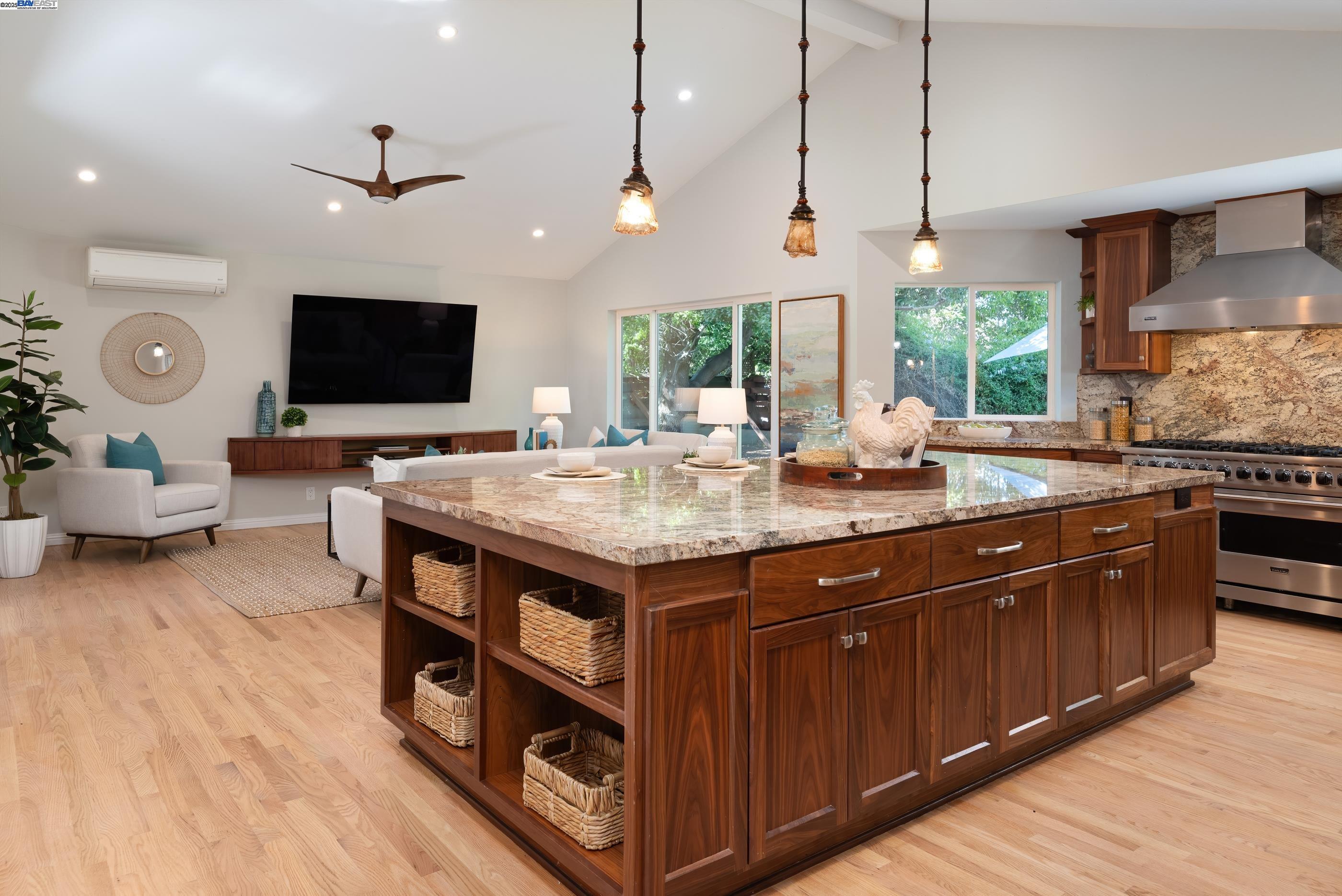 Detail Gallery Image 9 of 50 For 5268 Keeler Ct, Fremont,  CA 94536 - 3 Beds | 2/1 Baths