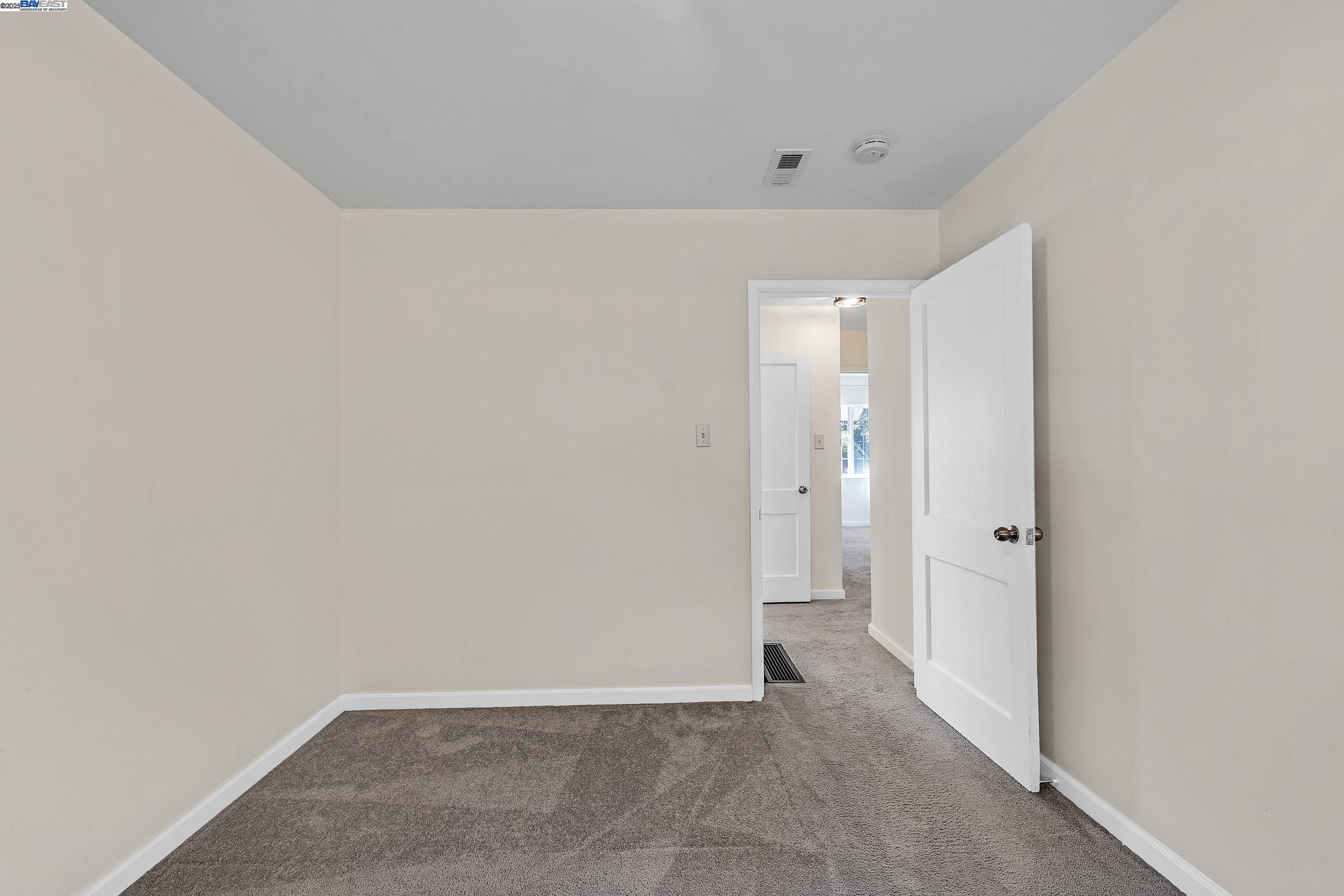 Detail Gallery Image 16 of 33 For 3414 Pine St, Castro Valley,  CA 94546 - 3 Beds | 1 Baths