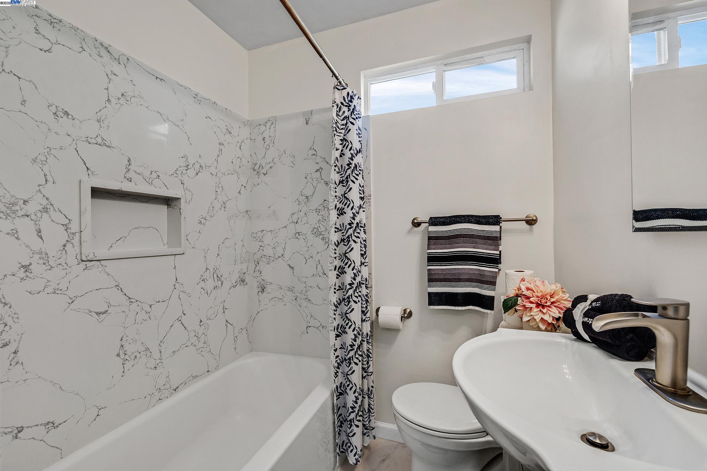 Detail Gallery Image 19 of 33 For 3414 Pine St, Castro Valley,  CA 94546 - 3 Beds | 1 Baths